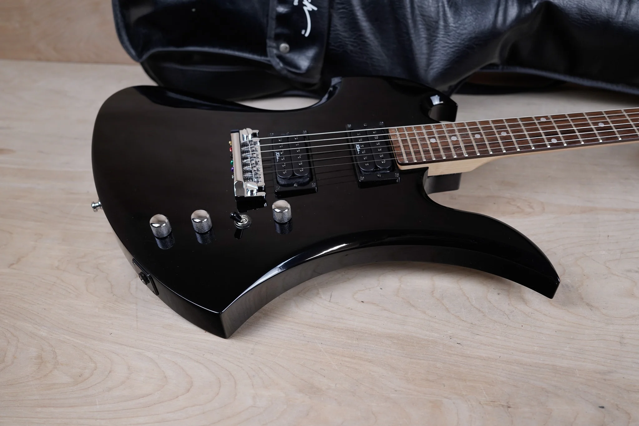 B.C. Rich Mockingbird 1990's Black Made in Japan MIJ w/ Bag - Image 3