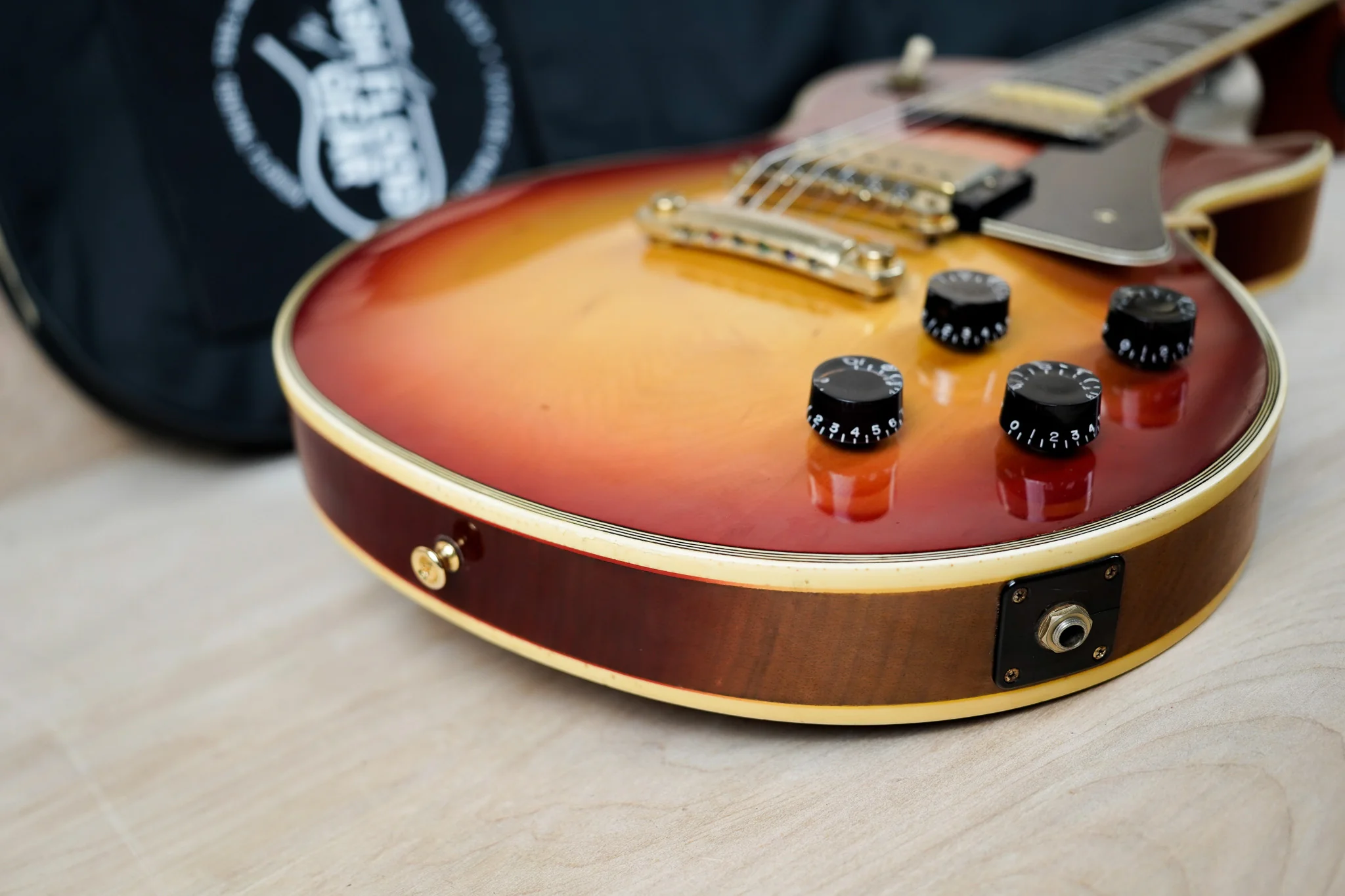 Tomson Single Cut Custom 1980's Sunburst Vintage Made in Japan MIJ w/ Bag - Image 8