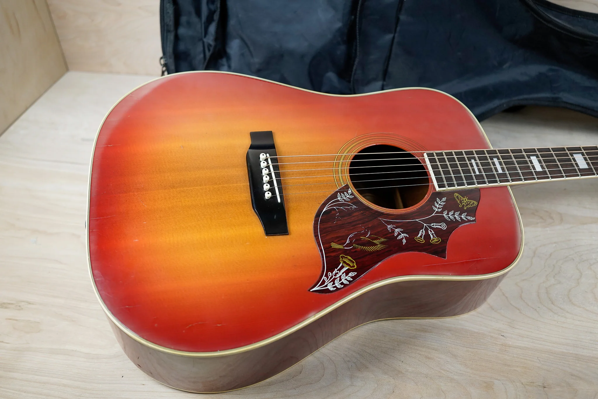 Morris WH-20 MIJ 1978 Red Sunburst Vintage Made in Japan MIJ w/ Bag - Image 3