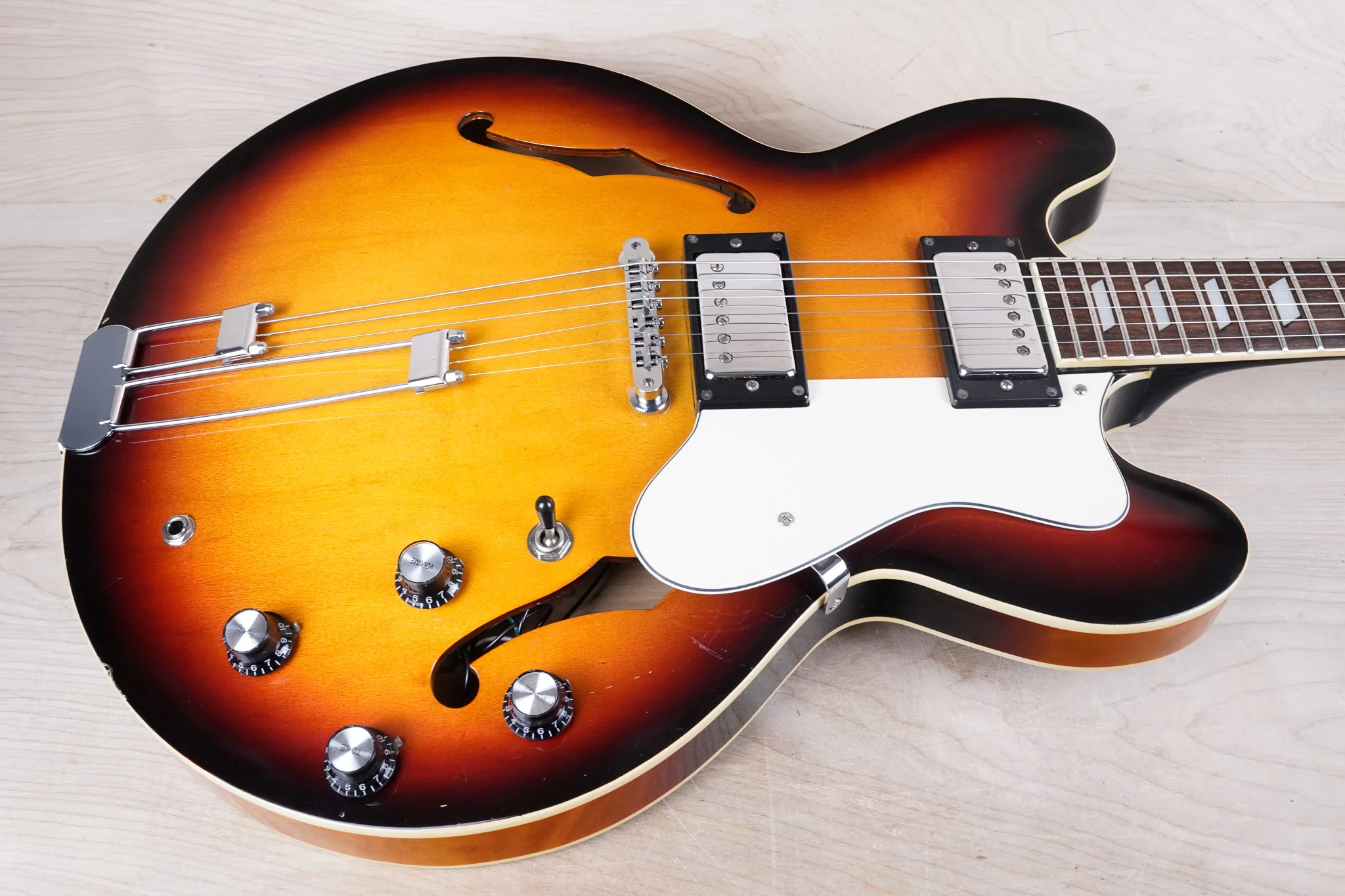 Epiphone Riviera VC 1996 Sunburst Peerless Factory MIK w/ Bag - Image 4