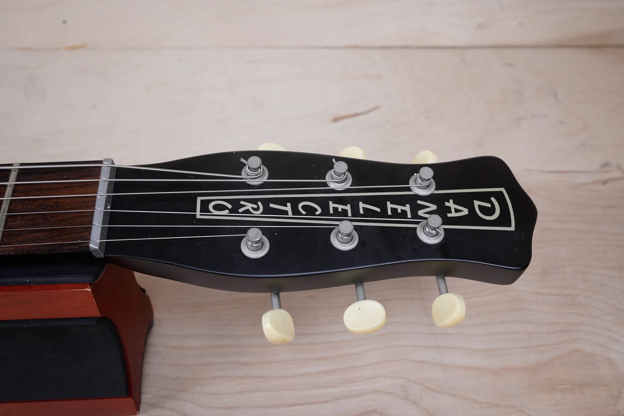 Danelectro U-2 Reissue MIK 2001 Black w/ Bag - Image 5