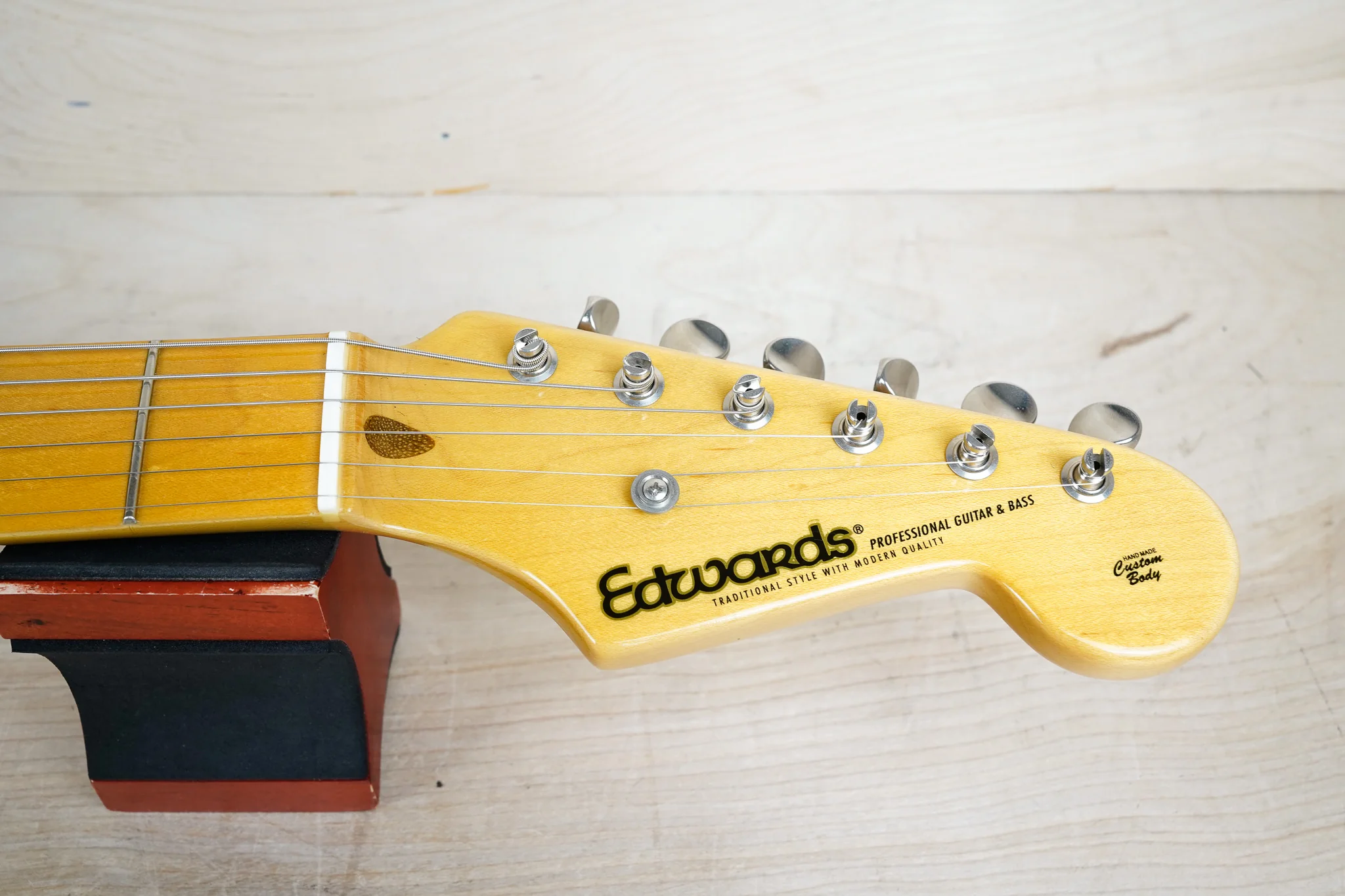 Edwards E-SE-100M/LT MIJ 2013 Black Seymour Duncan Pickups Lacquer Touch Finish ESP Japan w/ Bag - Image 3