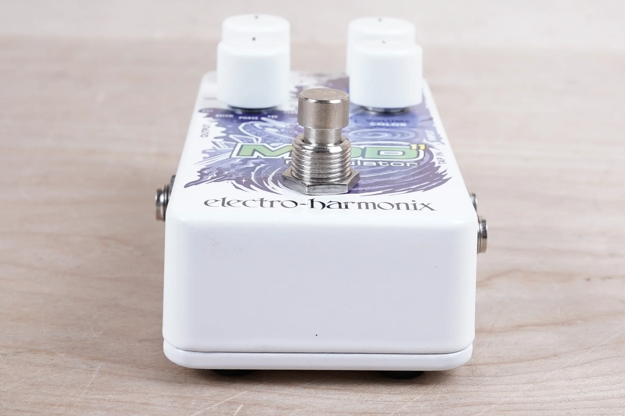 Electro-Harmonix Mod 11 Modulator Chorus Flanger Phaser Modulation Pedal - Image 3