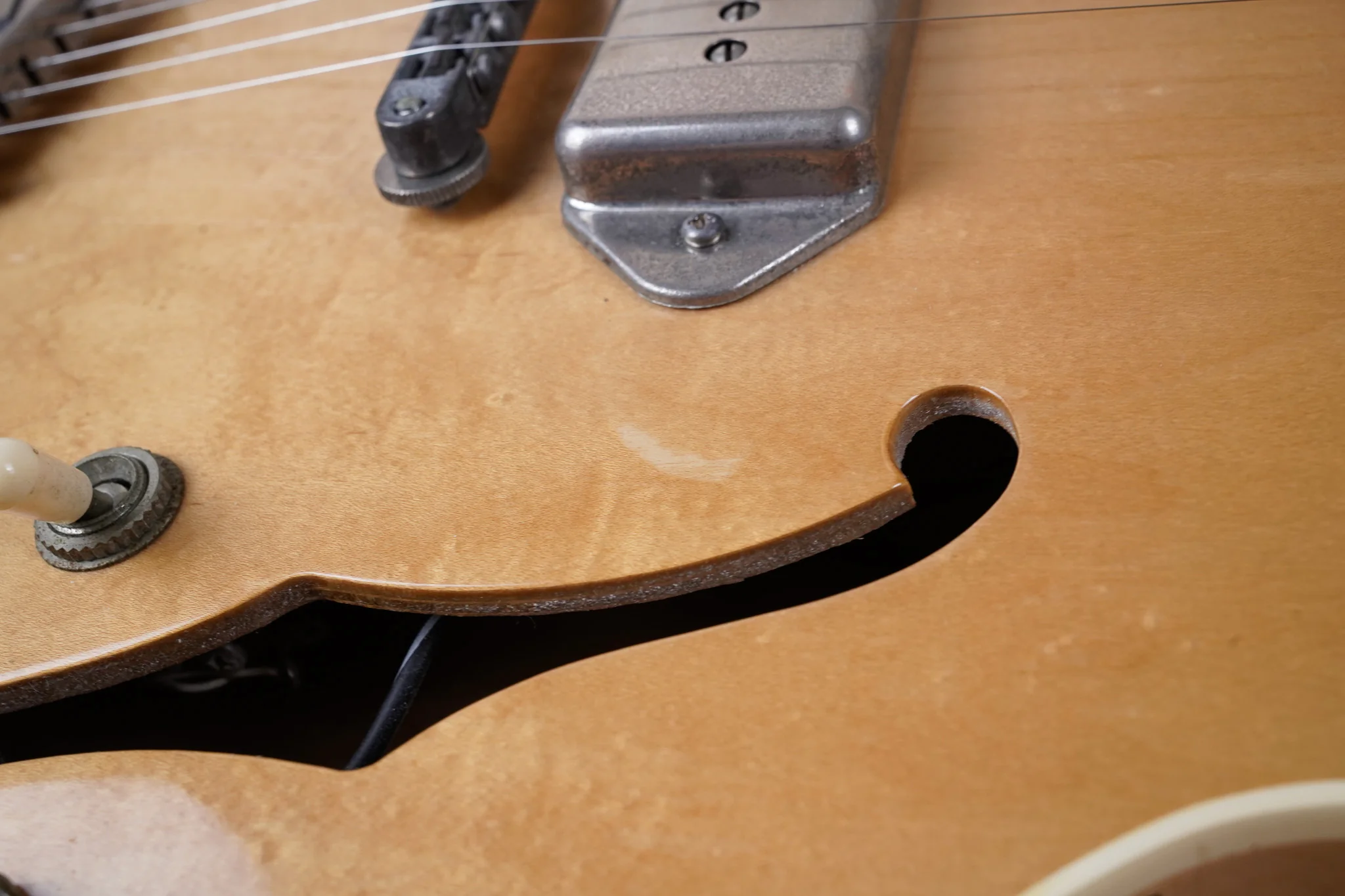 Epiphone Casino Hollow Body Electric Guitar MIJ 1991 Natural Tereda Factory Made in Japan w/ Hard Case - Image 10