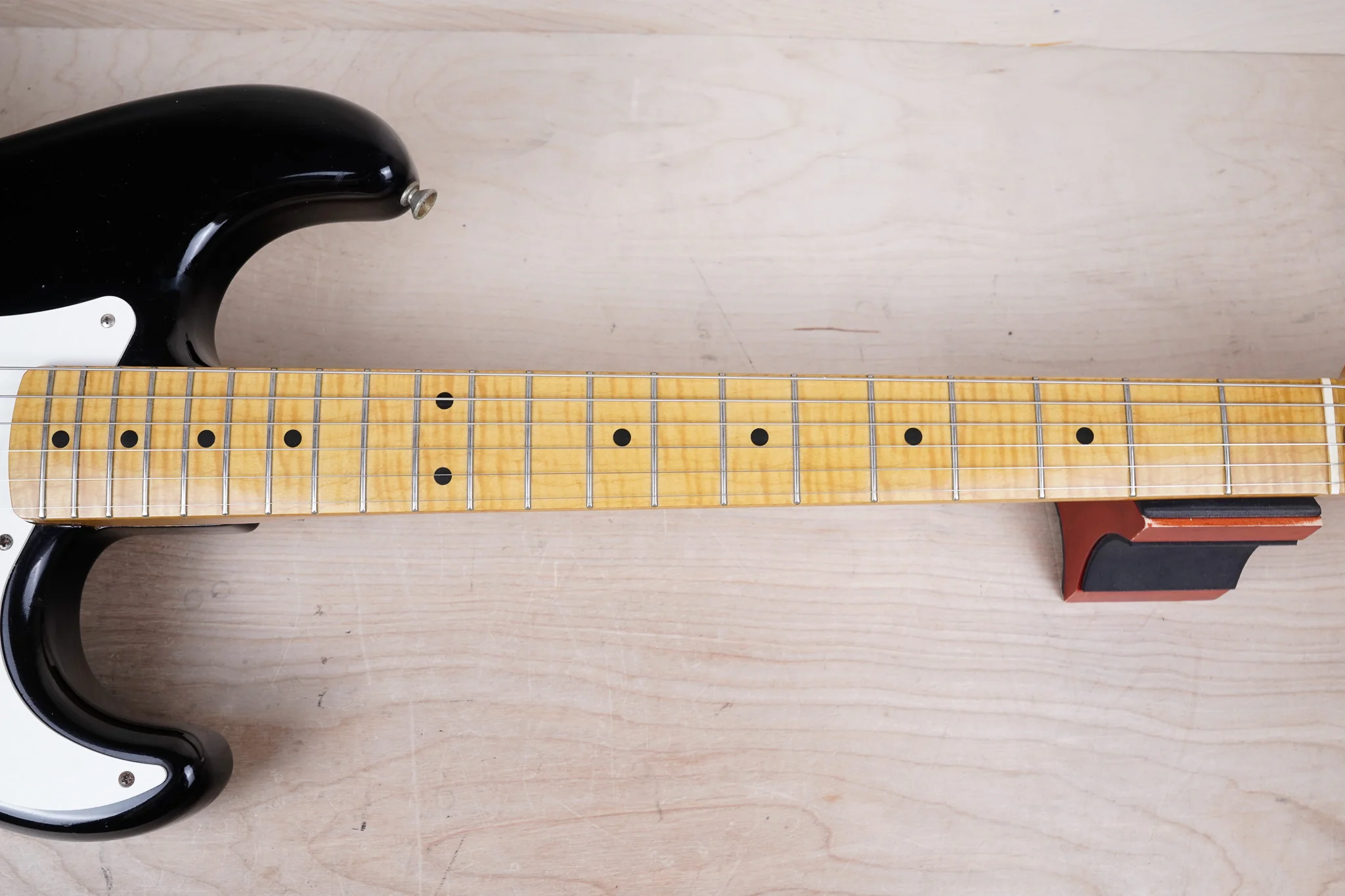 Fender 40th Anniversary ST54-70AS Stratocaster Reissue MIJ 1994 Black Japan w/ Foto Flame Neck w/ Bag - Image 37