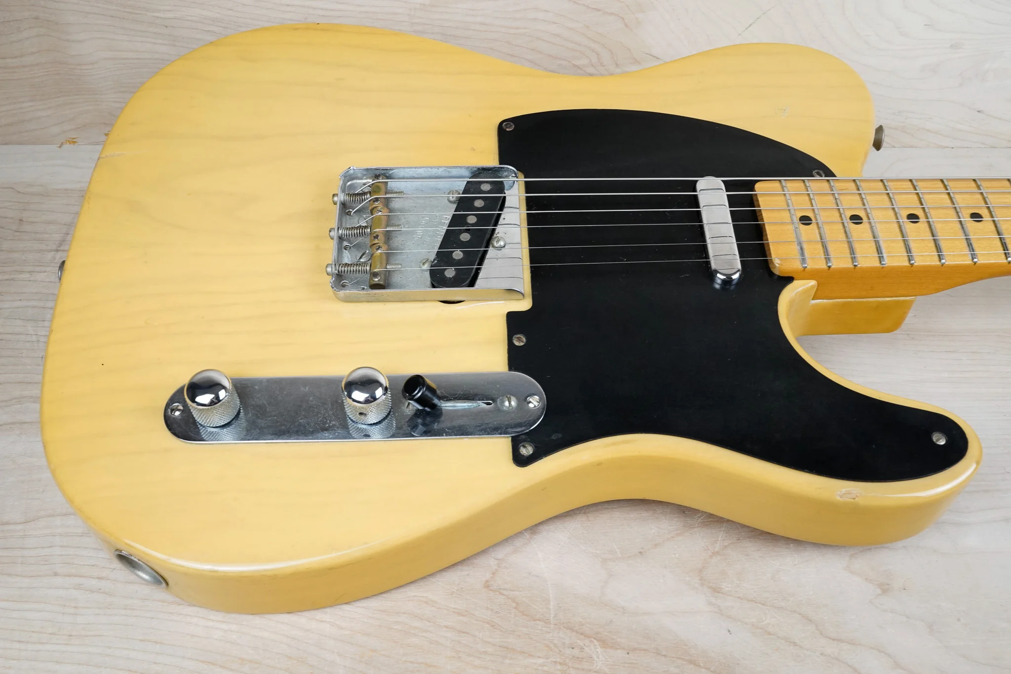 Fender American Vintage '52 Telecaster 1992 Butterscotch Blonde AVRI USA w/ OHSC, Case Candy - Image 5