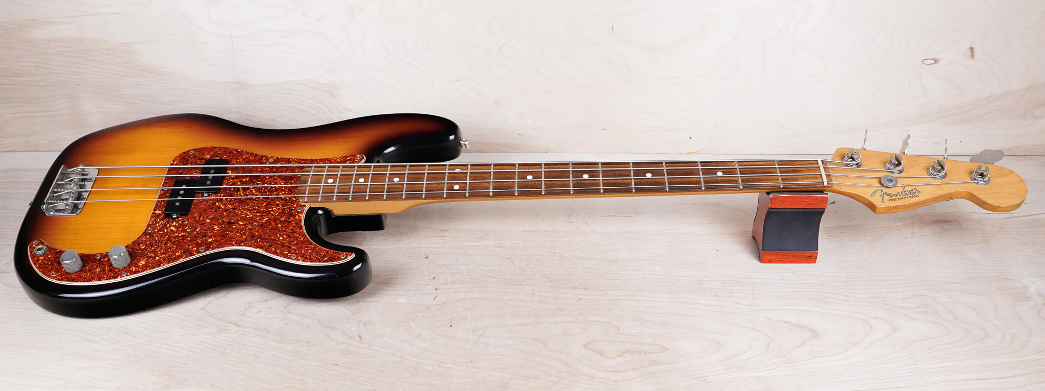 Fender American Vintage '62 Precision Bass 1992 Sunburst AVRI Reissue w/ OHSC - Image 4