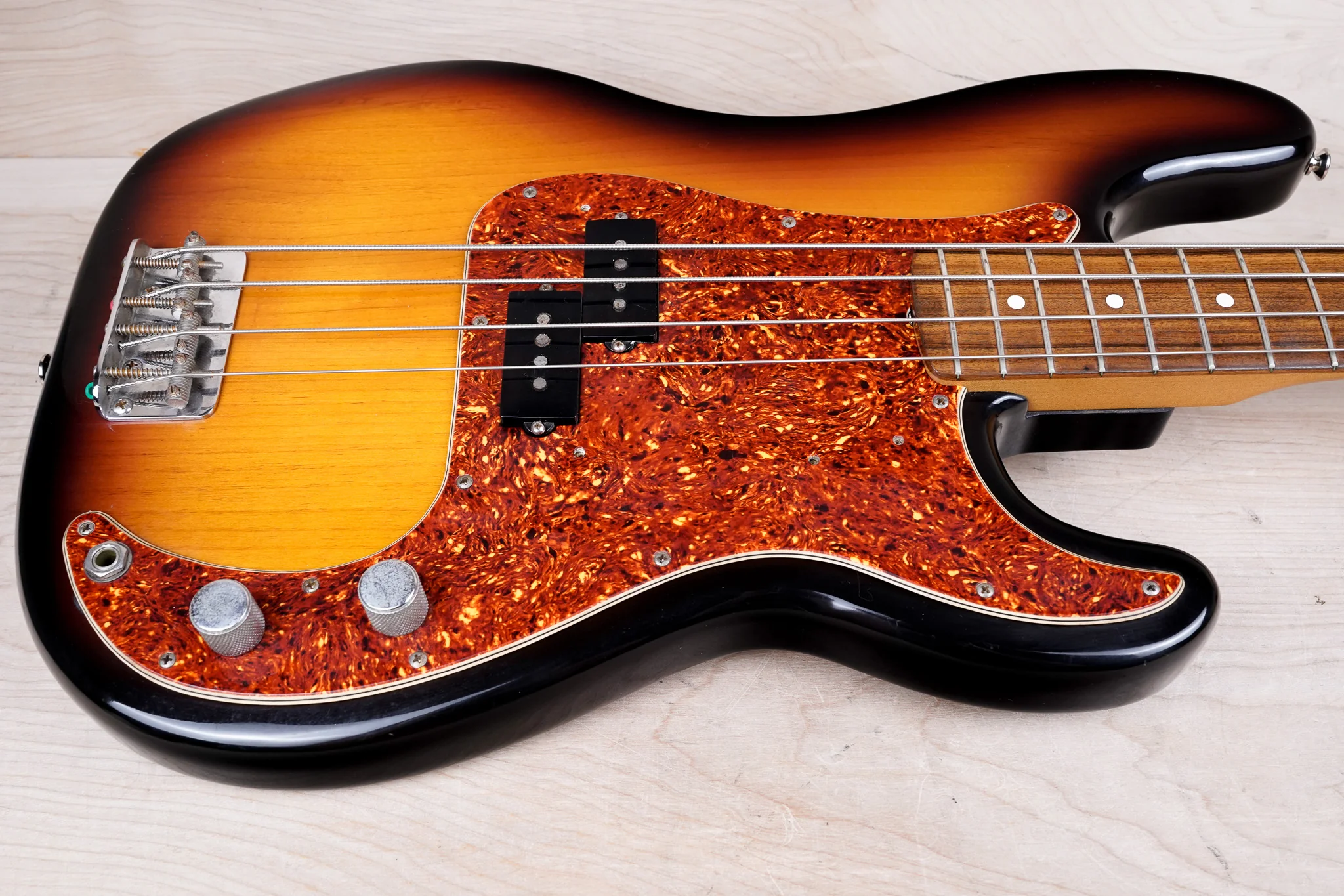 Fender American Vintage '62 Precision Bass 1992 Sunburst AVRI Reissue w/ OHSC - Image 8