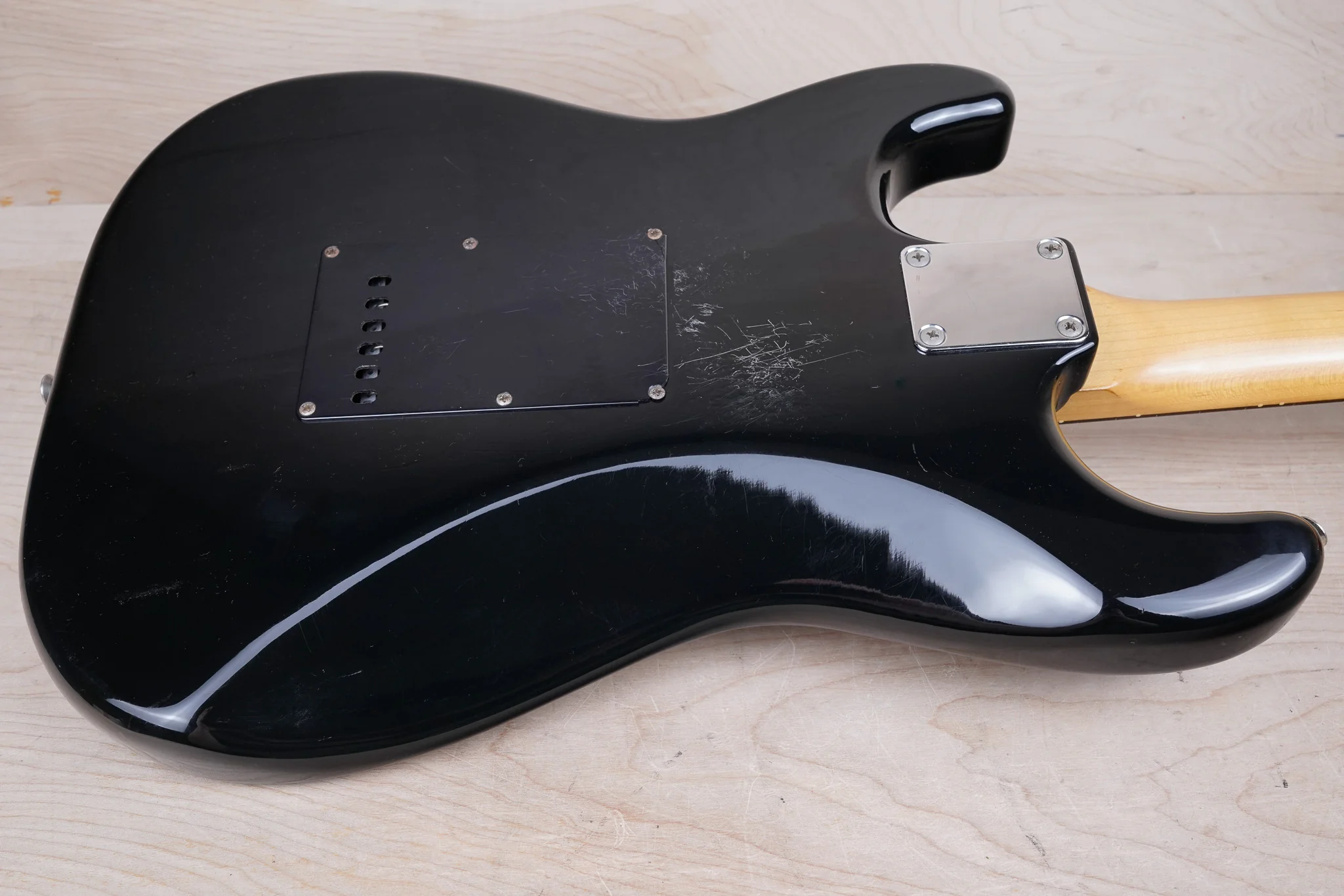 Fender Boxer Series ST-456 Stratocaster MIJ 1984 Black Japan Vintage w/ Bag - Image 12