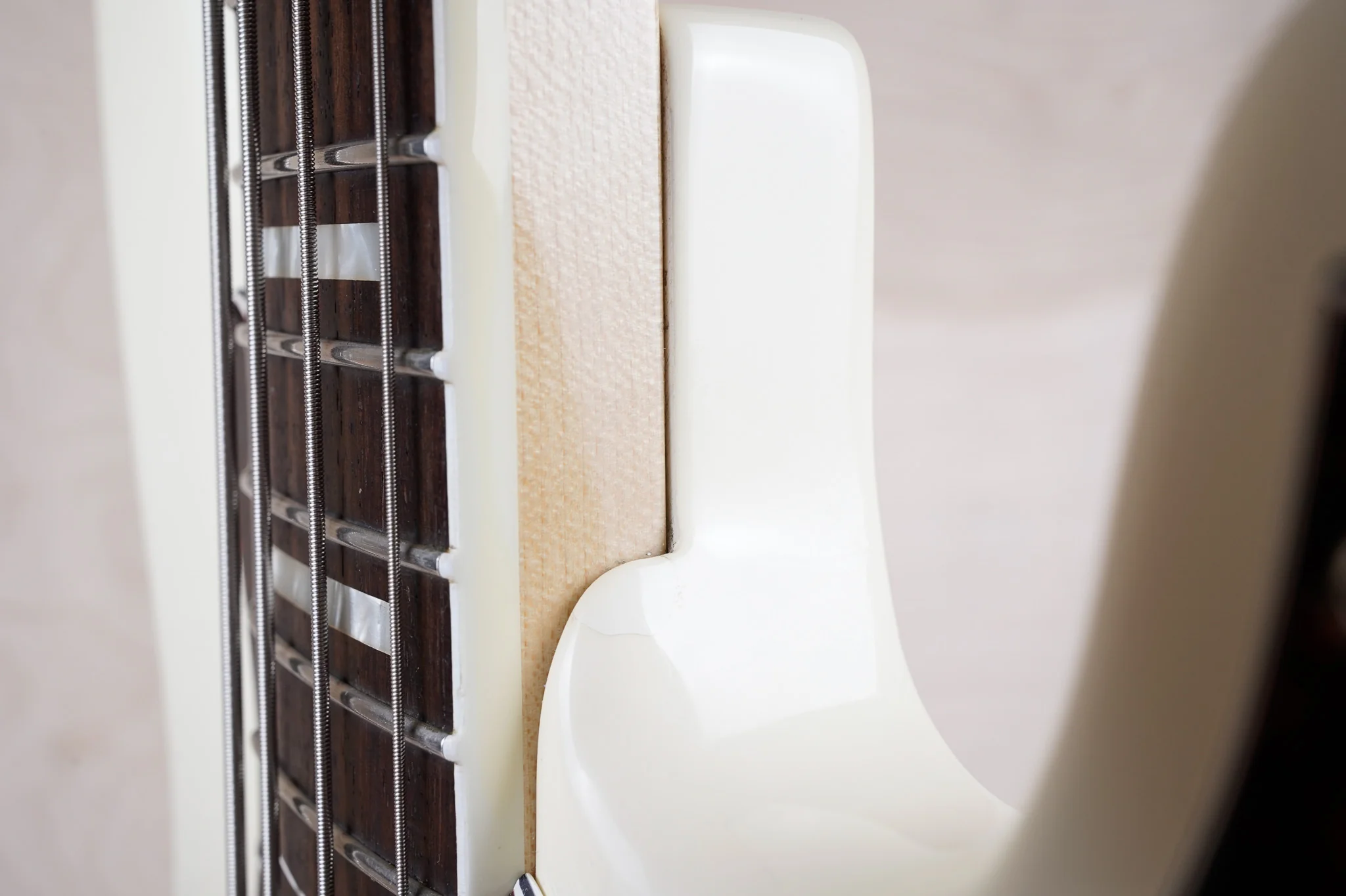 Fender FSR American Vintage '70s Jazz Bass 2003 Olympic White USA AVRI w/ Hard Case - Image 16