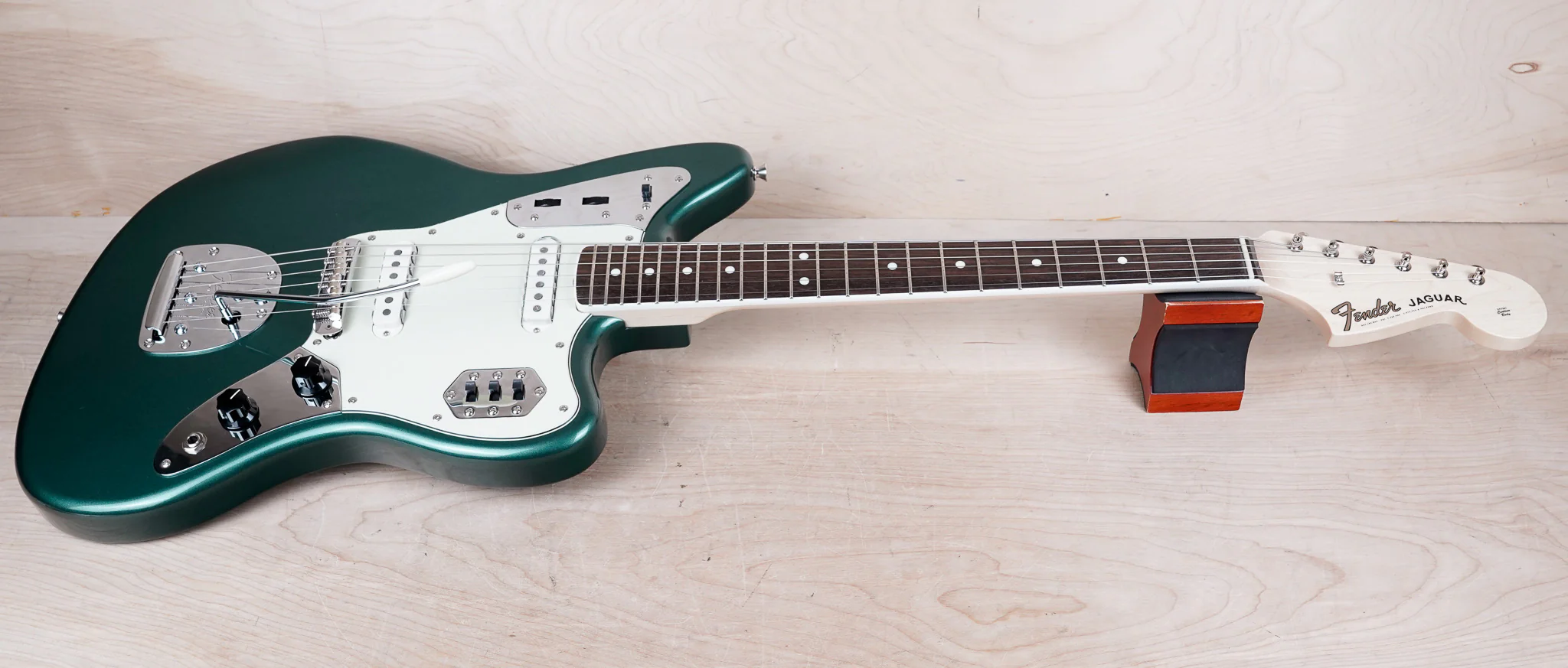 Fender FSR Traditional II '60s Jaguar MIJ 2025 Sherwood Green Metallic Japan w/ Bag - Image 3