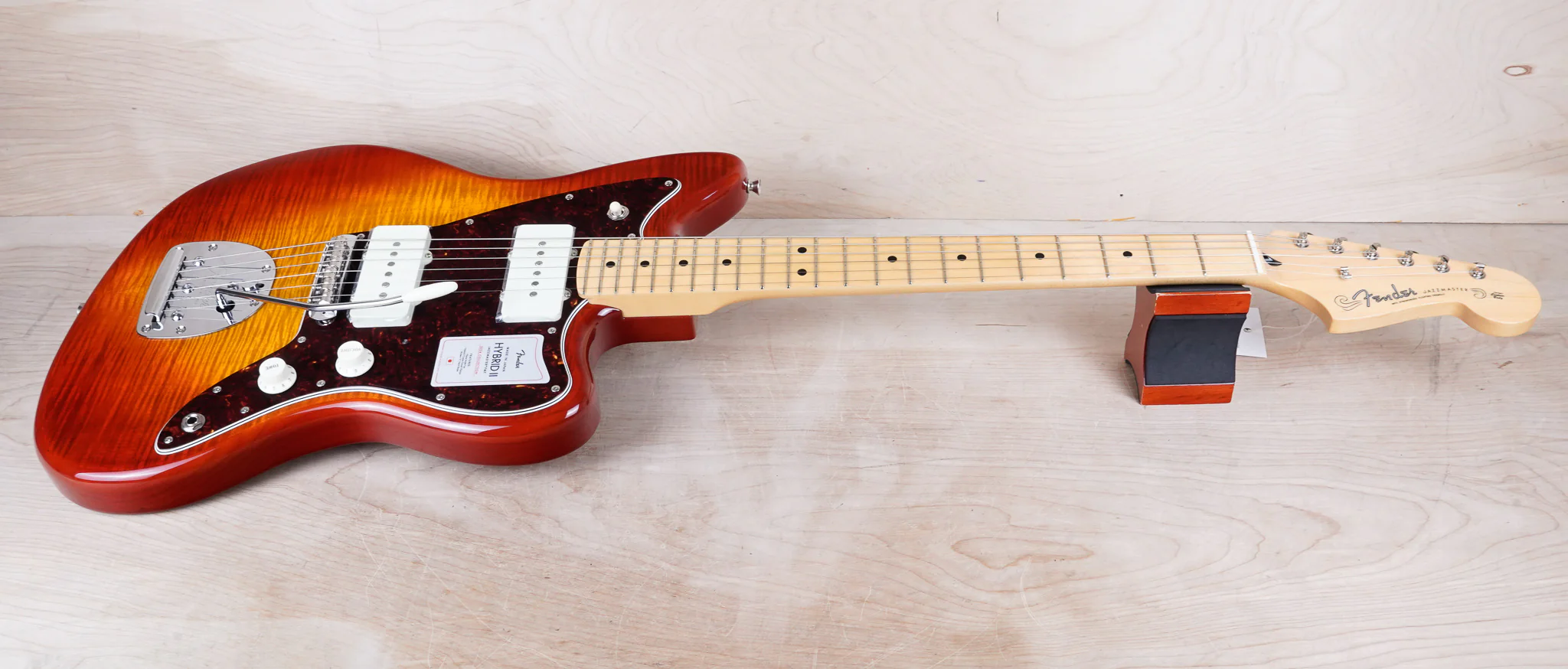 Fender Hybrid II Jazzmaster MIJ 2024 Flame Sunset Orange Transparent Japan w/ Bag - Image 3
