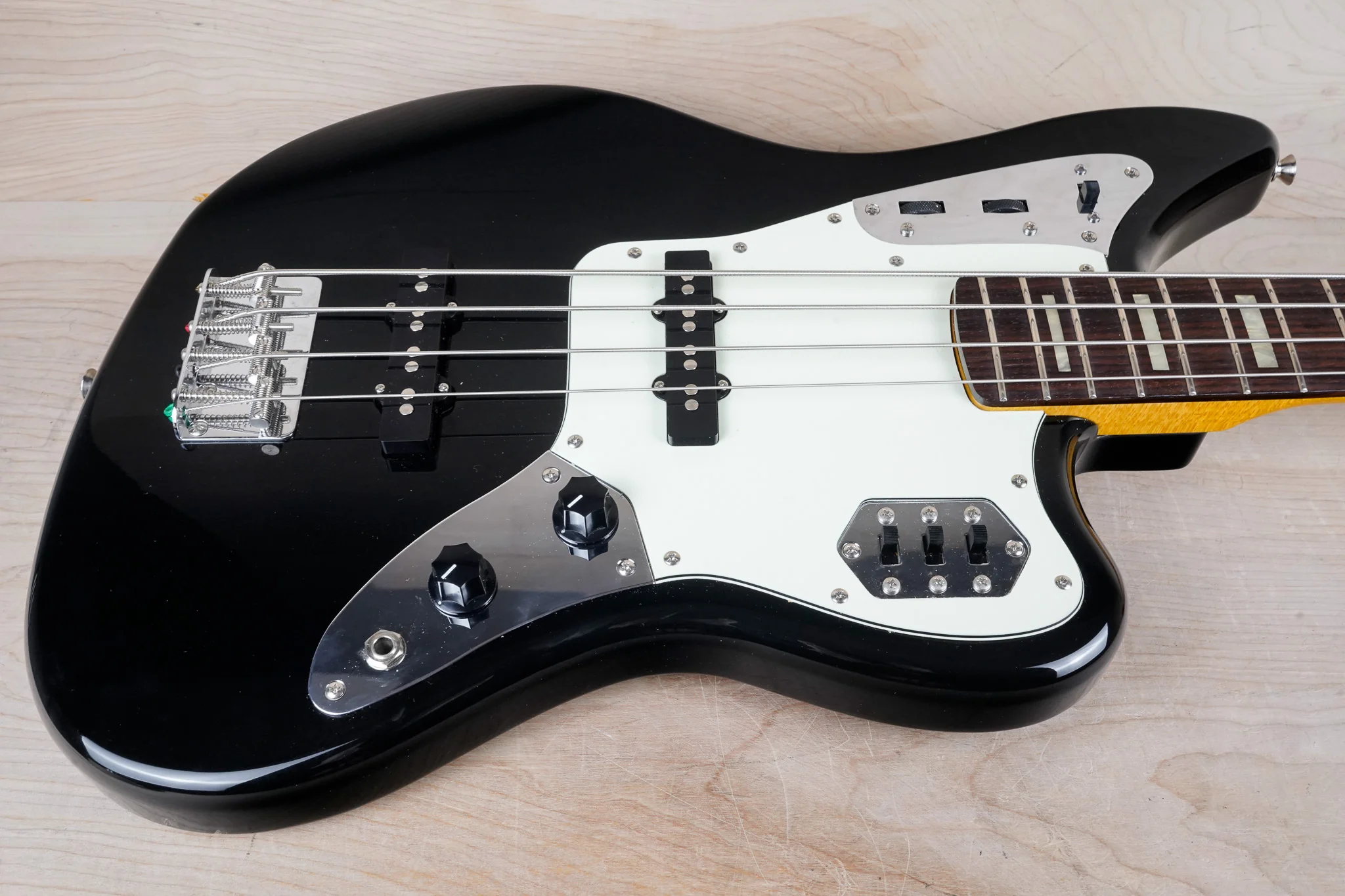 Fender JAB-97EQ Jaguar Bass CIJ 2006 Black Crafted in Japan w/ Bag - Image 4