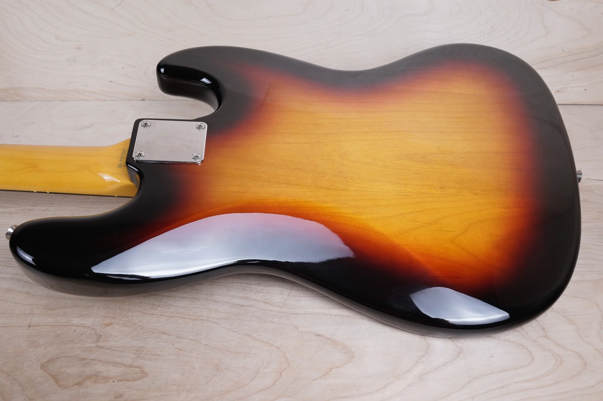 Fender JB62-70LH Left Handed Jazz Bass Reissue CIJ 2001 Sunburst Japan w/ Bag - Image 10