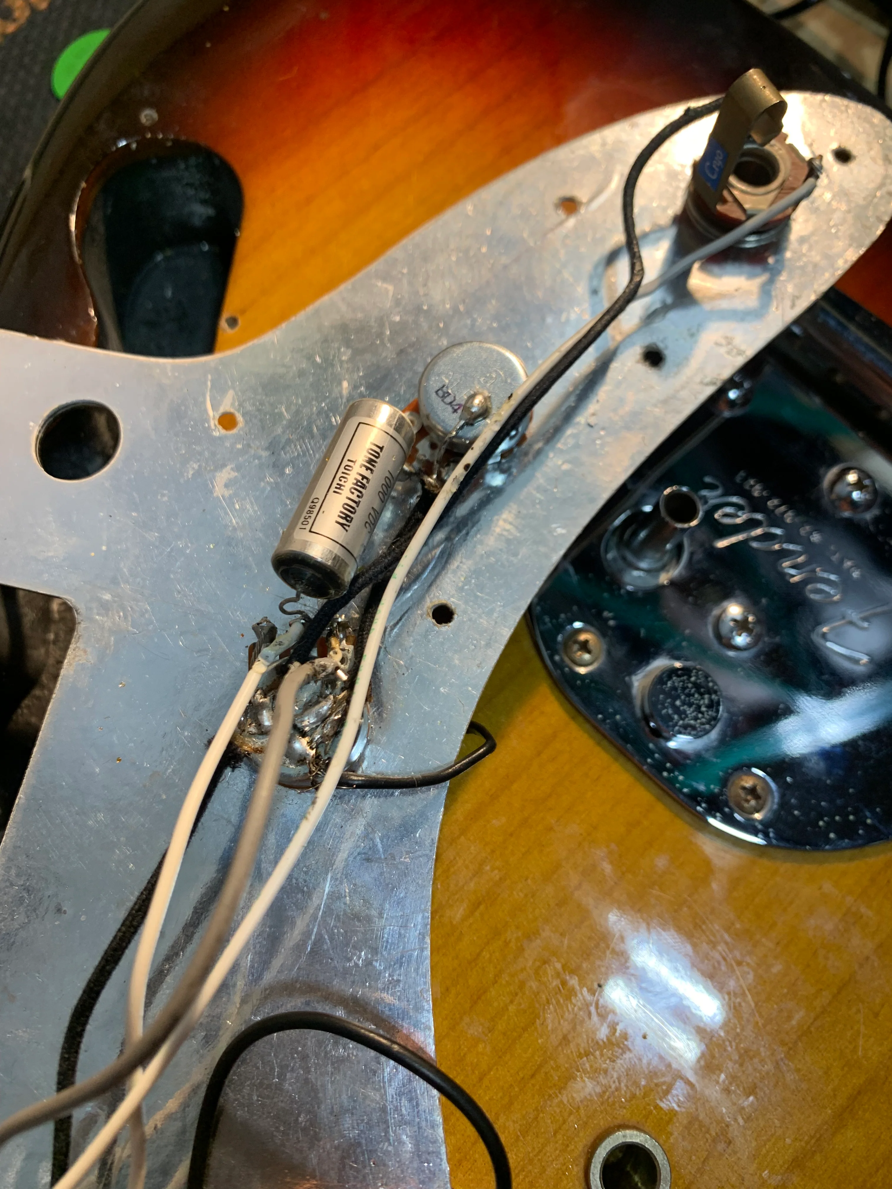 Fender JM-66 Jazzmaster Reissue CIJ 2004 Sunburst Crafted in Japan w/ Bag - Image 24