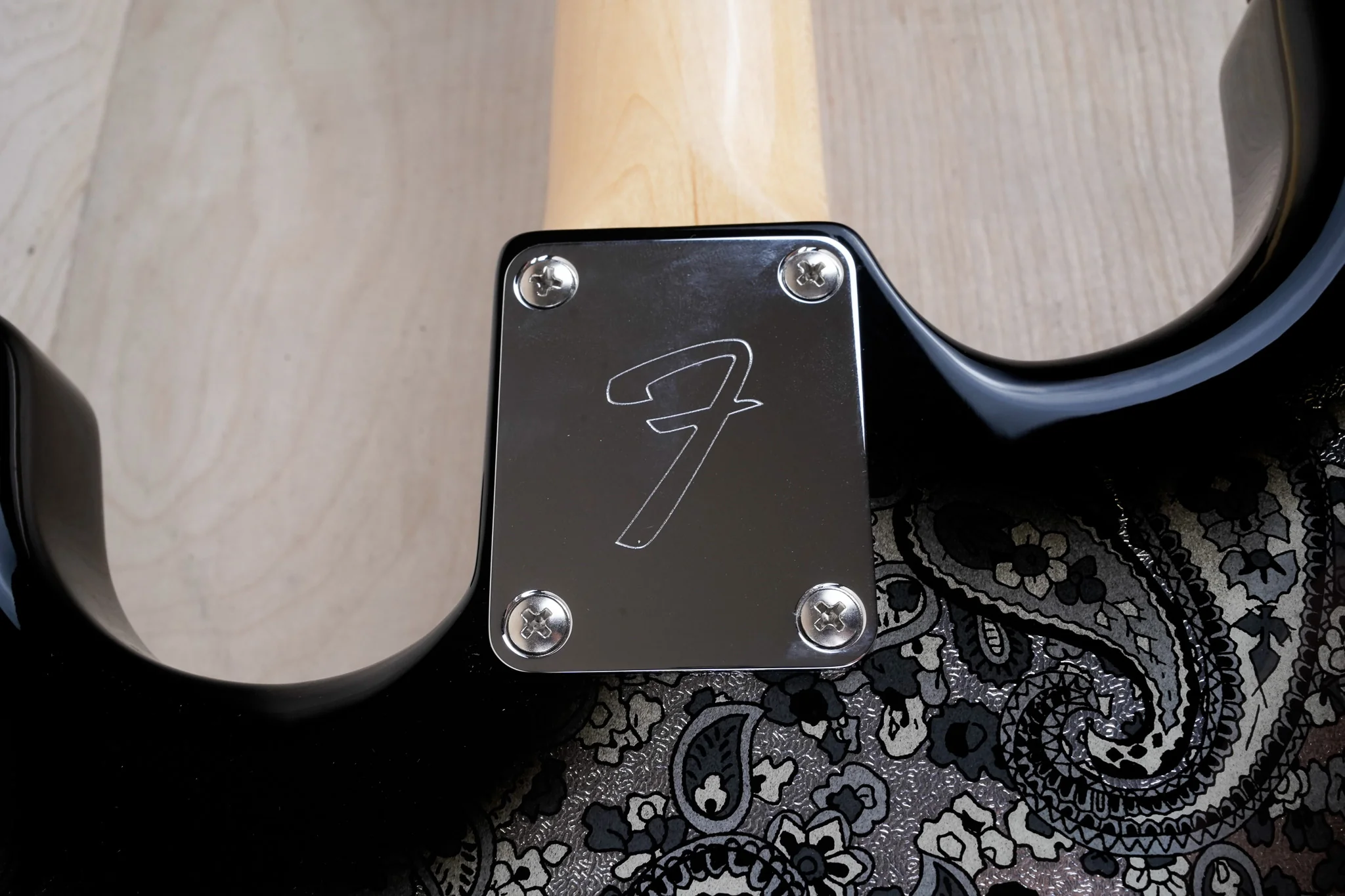 Fender Made in Japan Limited Stratocaster 2025 Black Paisley w/ Bag - Image 9