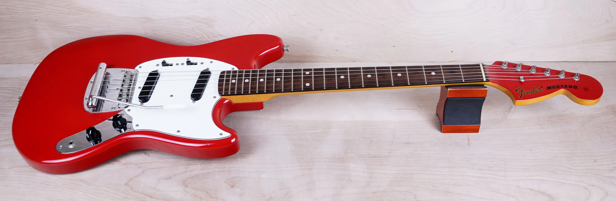 Fender MG-69 Mustang Reissue MIJ 2010 Red Matching Headstock Japan w/ Bag - Image 2