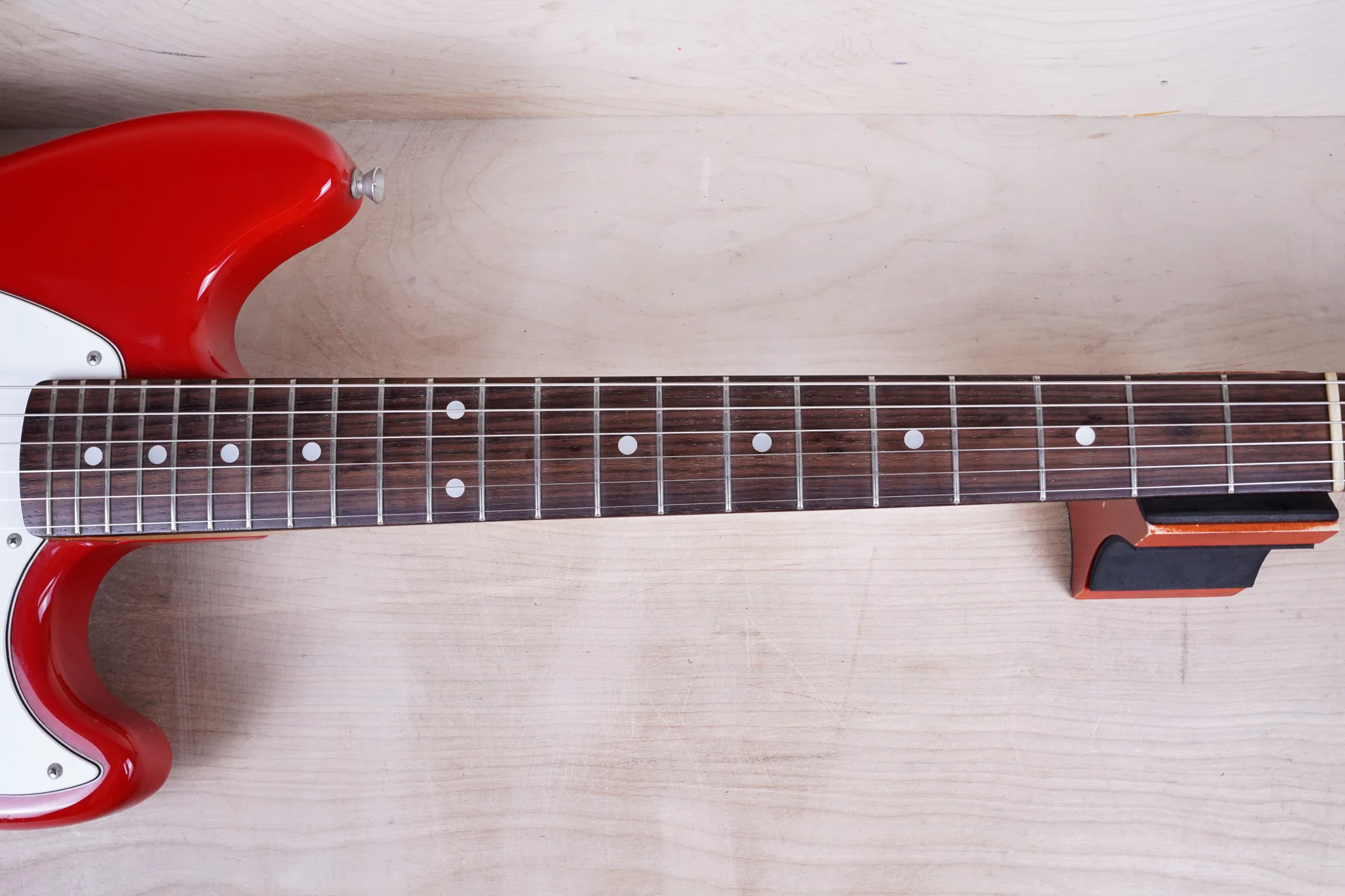 Fender MG-69 Mustang Reissue MIJ 2010 Red Matching Headstock Japan w/ Bag - Image 4
