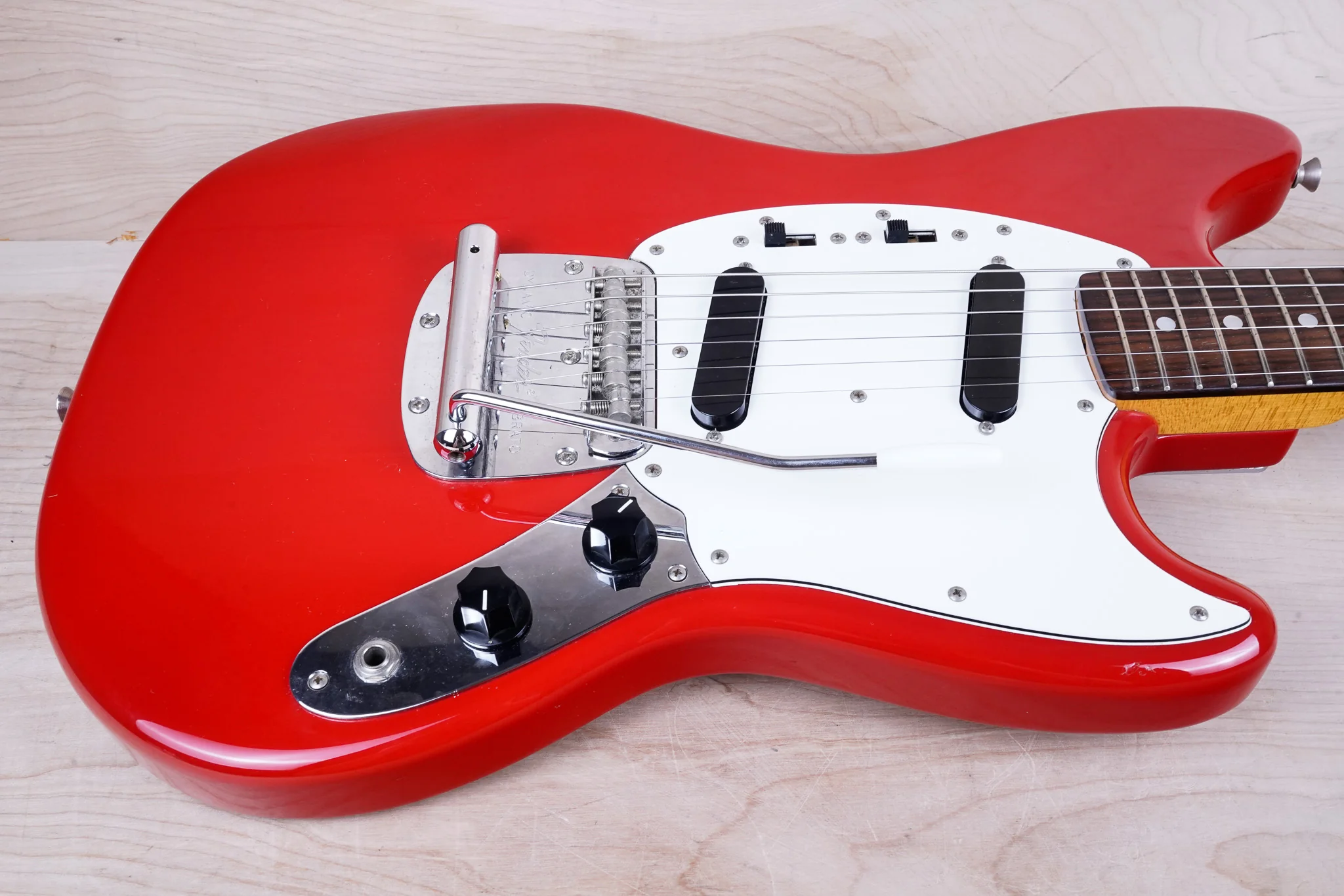 Fender MG-69 Mustang Reissue MIJ 2010 Red Matching Headstock Japan w/ Bag - Image 5