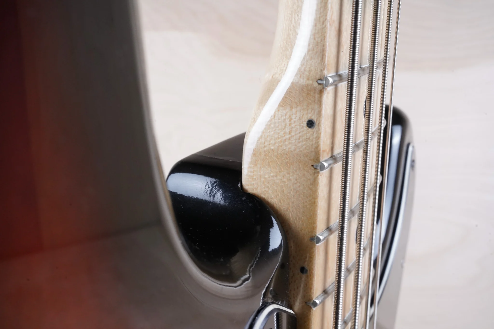 Fender Precision Bass 1977 Sunburst Vintage USA w/ OHSC - Image 19