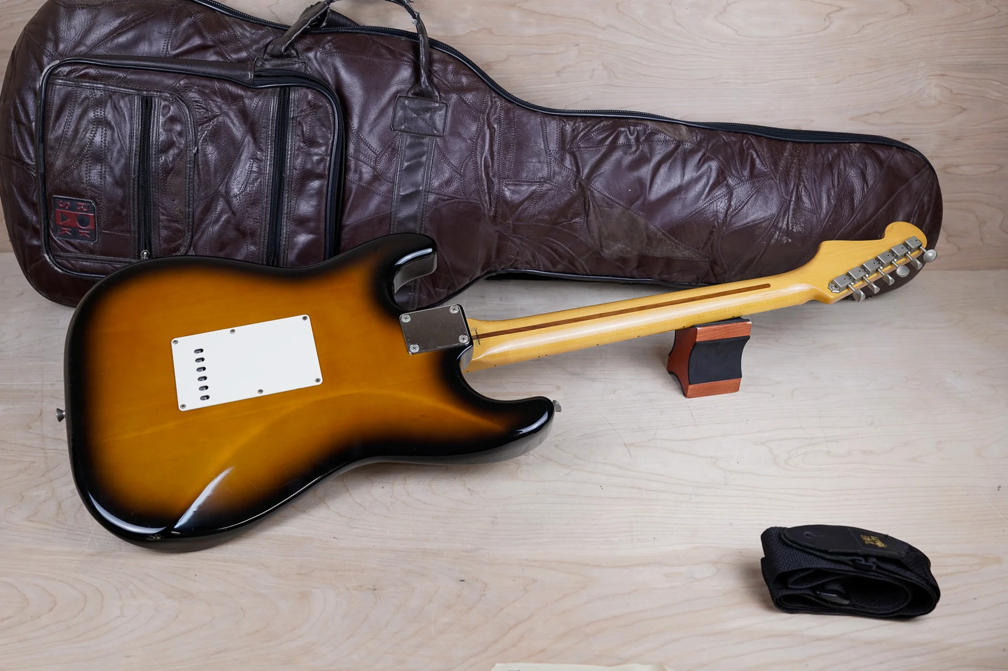 Fender ST-57 Stratocaster Reissue CIJ 1999 Sunburst Crafted in Japan w/ Bag, Strap - Image 10