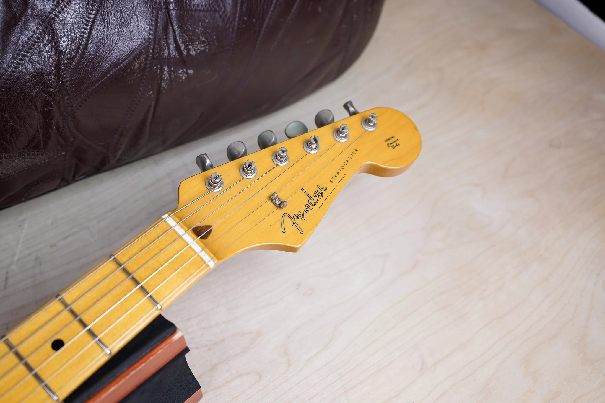 Fender ST-57 Stratocaster Reissue CIJ 1999 Sunburst Crafted in Japan w/ Bag, Strap - Image 4
