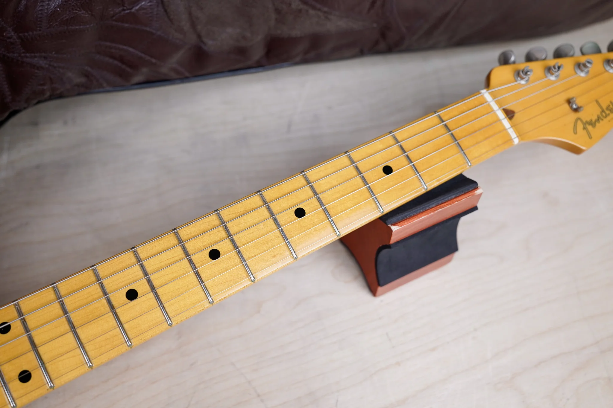 Fender ST-57 Stratocaster Reissue CIJ 1999 Sunburst Crafted in Japan w/ Bag, Strap - Image 5