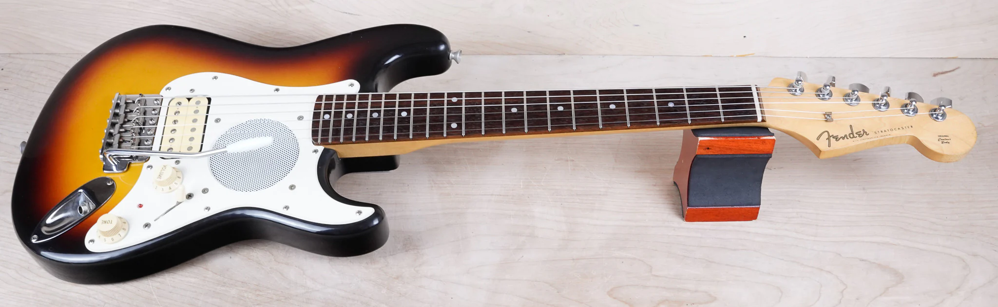 Fender ST-Champ Mini Stratocaster with Built In Speaker MIJ 1994 Sunburst Made in Japan w/ Bag - Image 2
