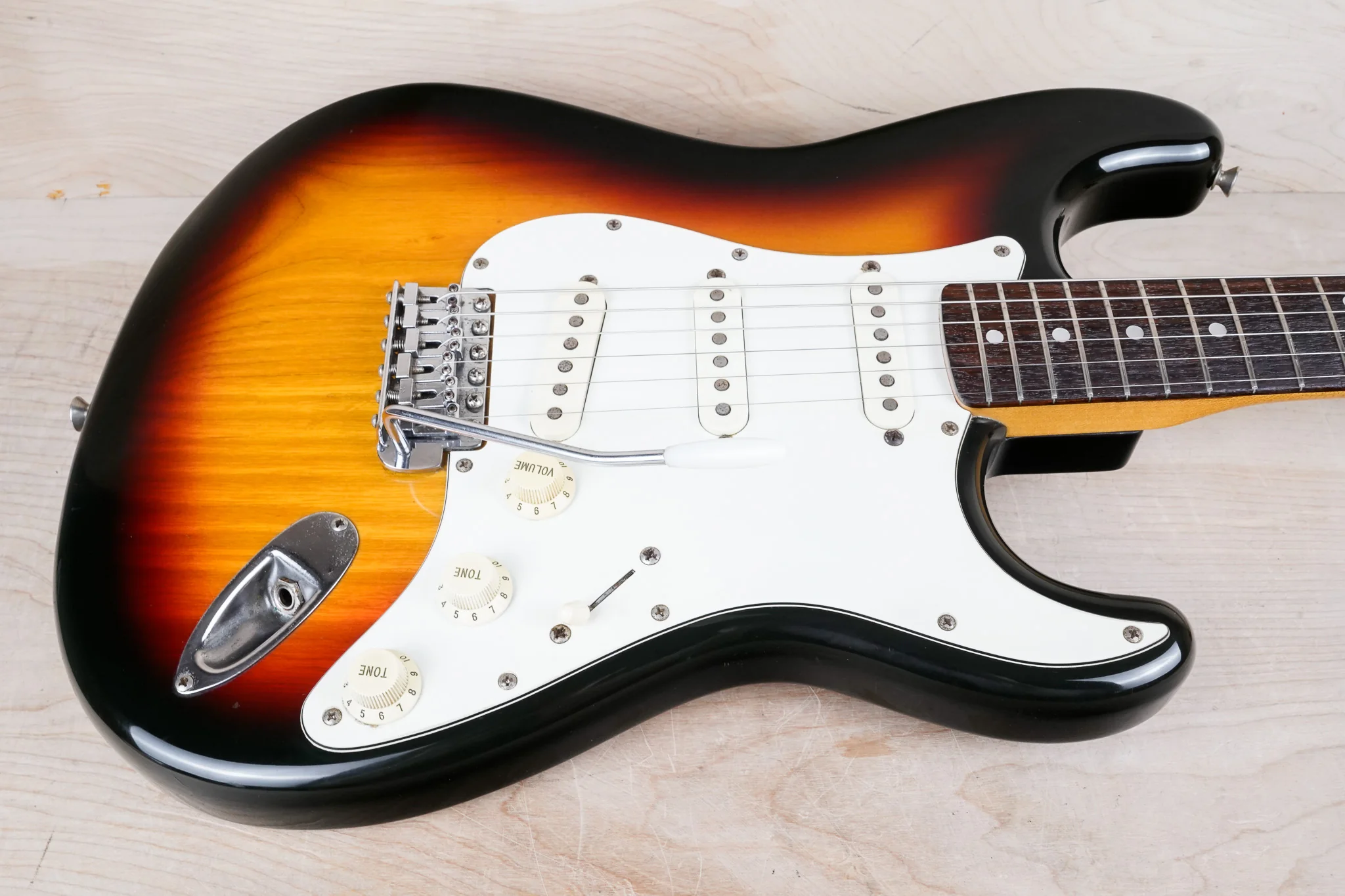 Fender ST72-115 Stratocaster Reissue MIJ 1986 Sunburst Highest Model Tier USA PUs Fujigen Vintage Japan w/ Bag - Image 5