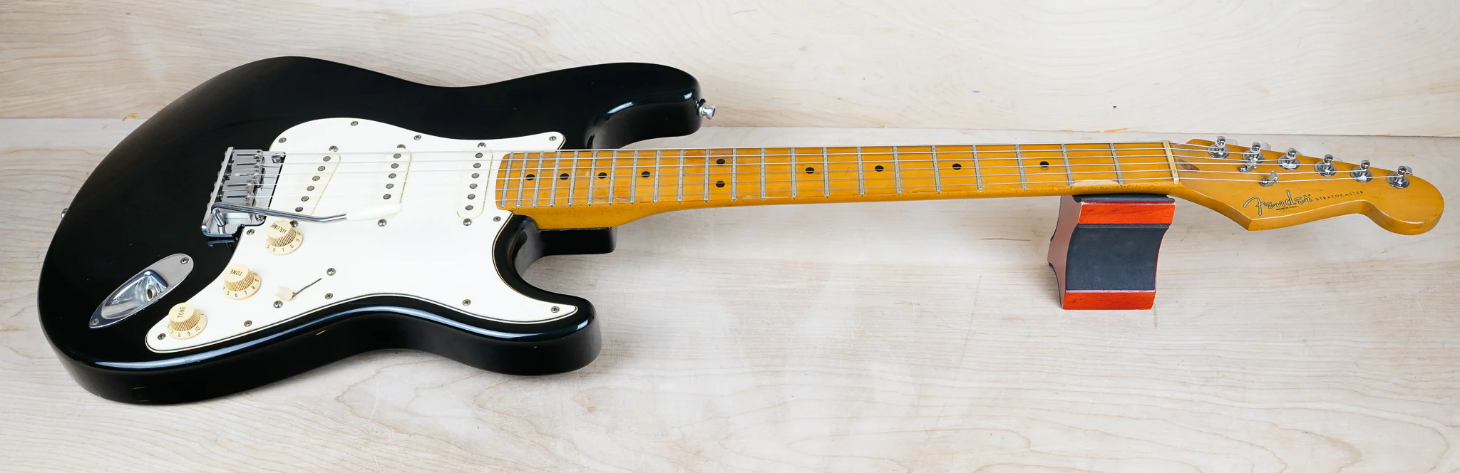 Fender American Standard Stratocaster 50th Anniversary 1996 Black USA w/ Hard Case - Image 3