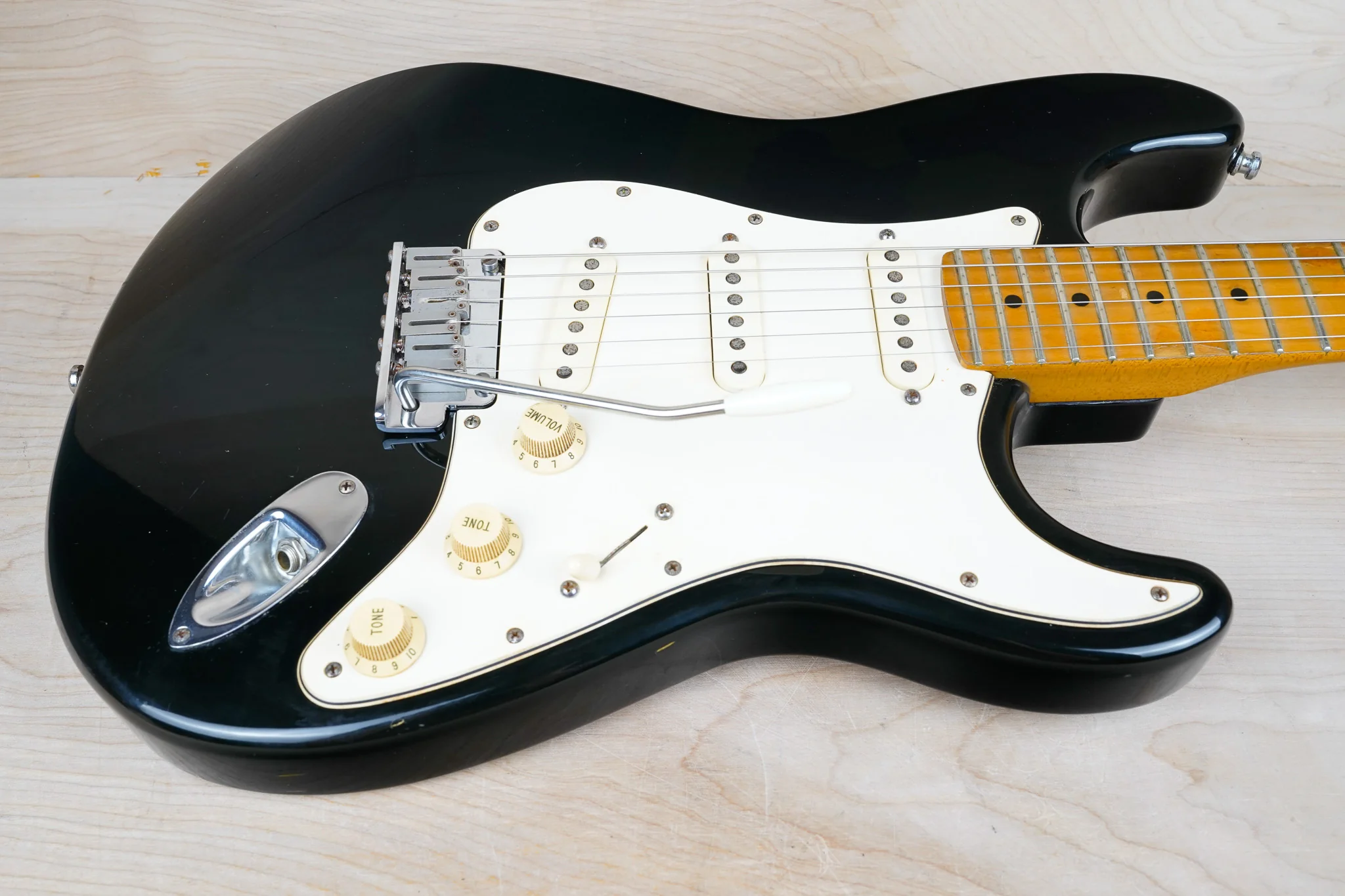 Fender American Standard Stratocaster 50th Anniversary 1996 Black USA w/ Hard Case - Image 7