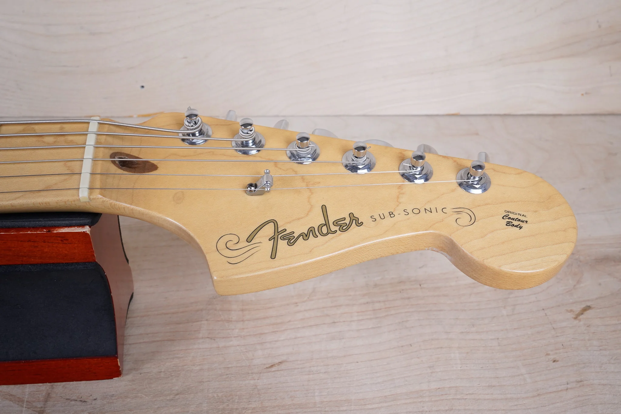 Fender Subsonic Baritone Stratocaster HSS 2000 Black 27" Scale w/ OHSC - Image 4
