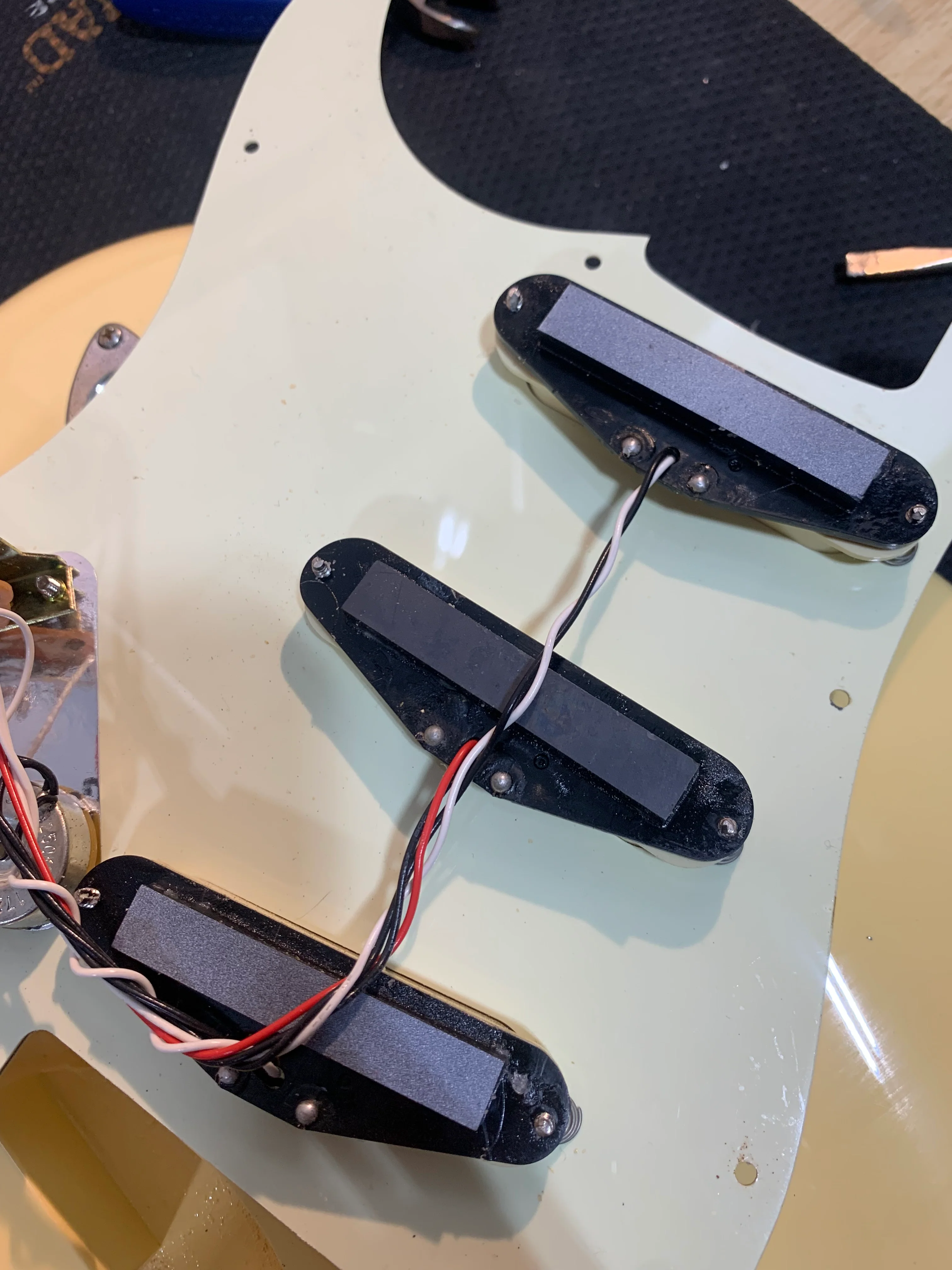 Fender Traditional '60s Stratocaster MIJ 2018 Vintage White Limited Run Made in Japan w/ Bag - Image 16