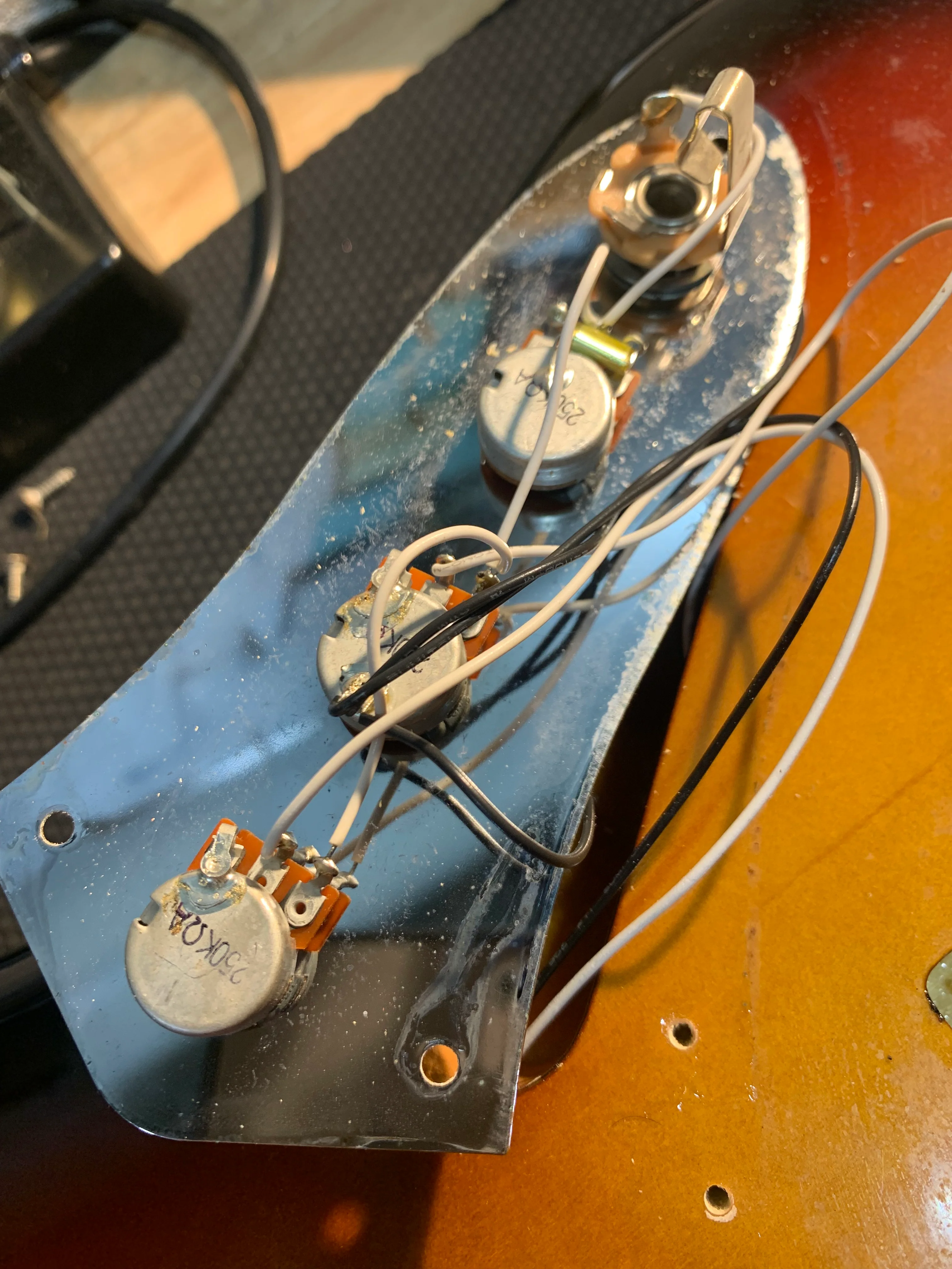 FGN J-Standard JJB-5R MIJ 2009 Sunburst Fujigen Made in Japan w/ Bag - Image 24