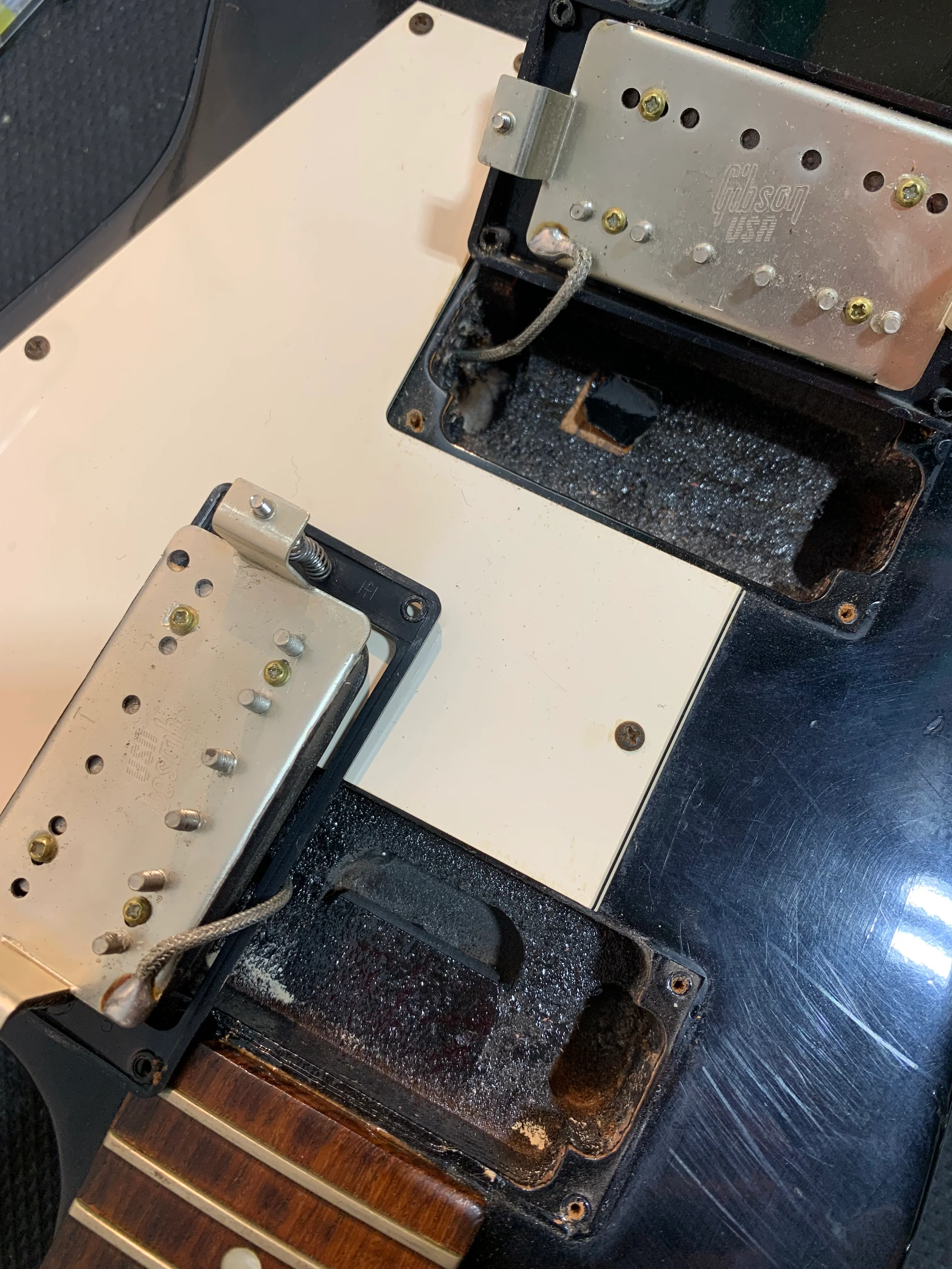 Gibson Explorer '76 Reissue 2004 Ebony w/ OHSC - Image 24