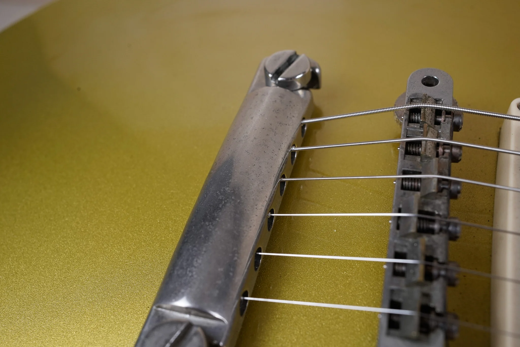 Gibson Les Paul 1960 Classic 1998 Goldtop Refinish w/ OHSC - Image 11