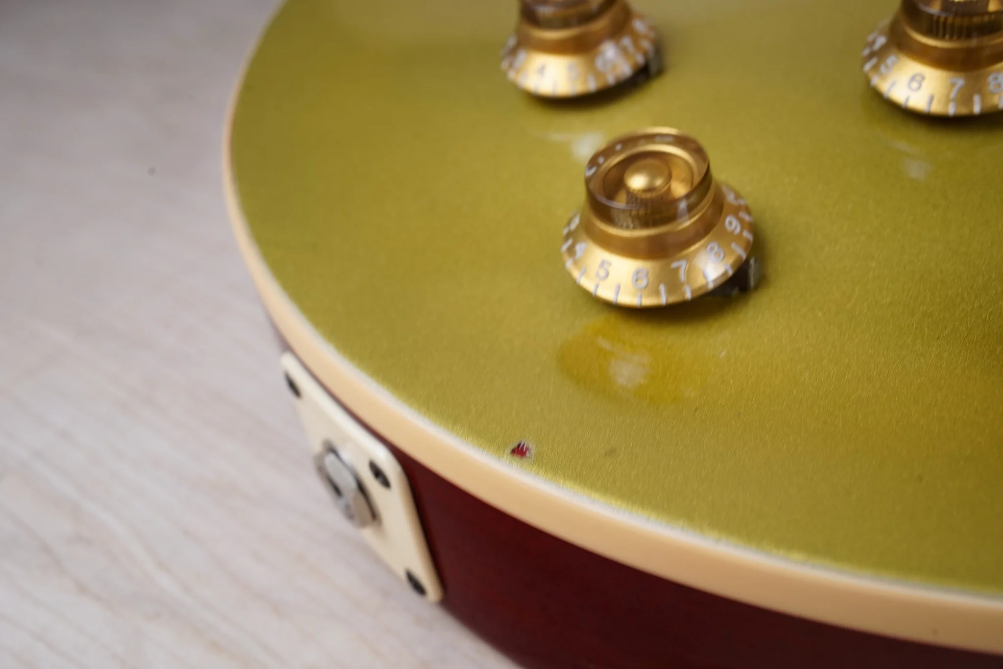 Gibson Les Paul 1960 Classic 1998 Goldtop Refinish w/ OHSC - Image 5