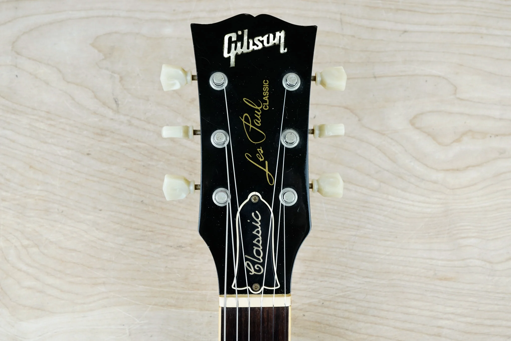 Gibson Les Paul Classic Premium Plus 1995 Translucent Amber w/ OHSC - Image 17