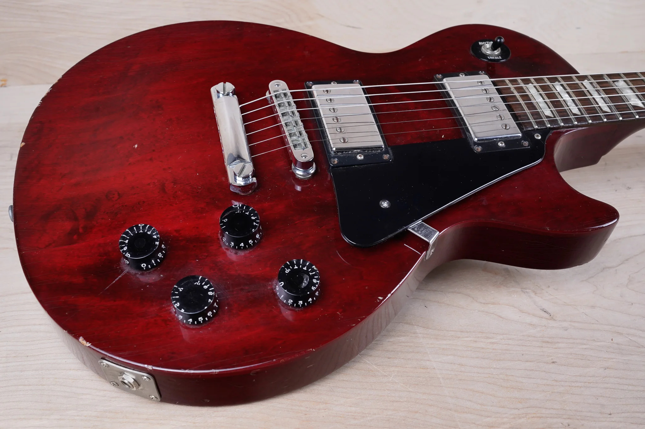 Gibson Les Paul Studio 1998 Wine Red w/ OHSC - Image 4