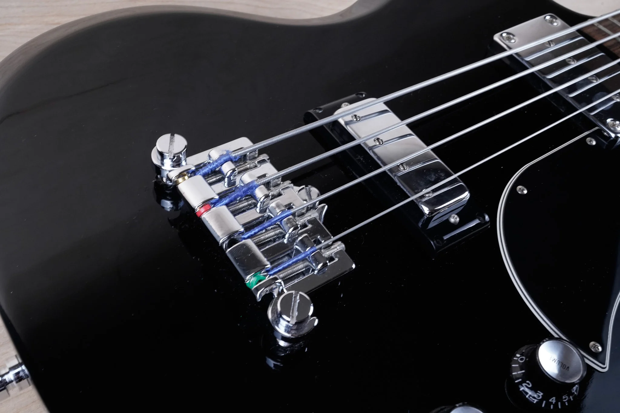 Gibson SG Standard Bass 2005 Ebony w/ OHSC - Image 10