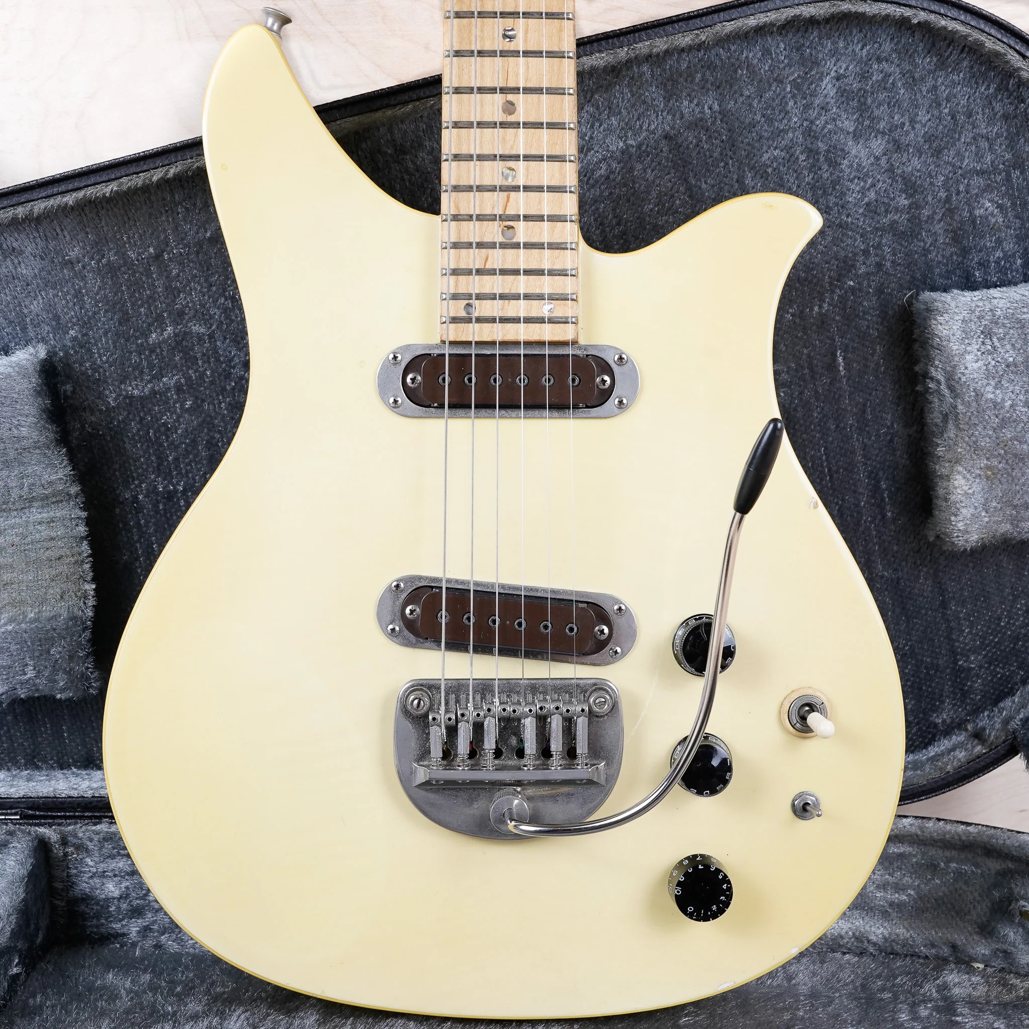 Greco BW-600 Brawler MIJ 1978 Aged White Maxon Pickups Made in Japan w/ Hard Case