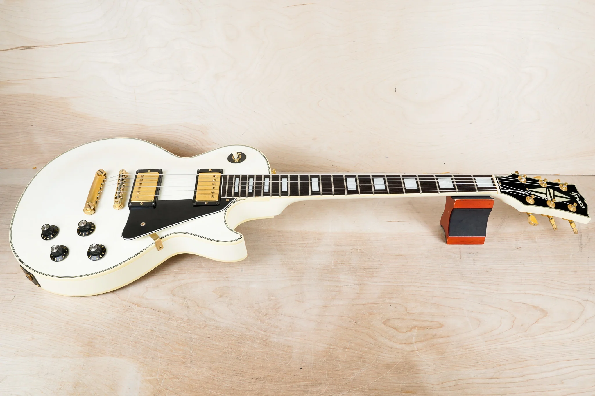 Greco Mint Collection EGC68-60 MIJ 1989 White Screamin' PAFs 1968 Custom Reissue Split Diamond Vintage Japan w/ Bag - Image 2