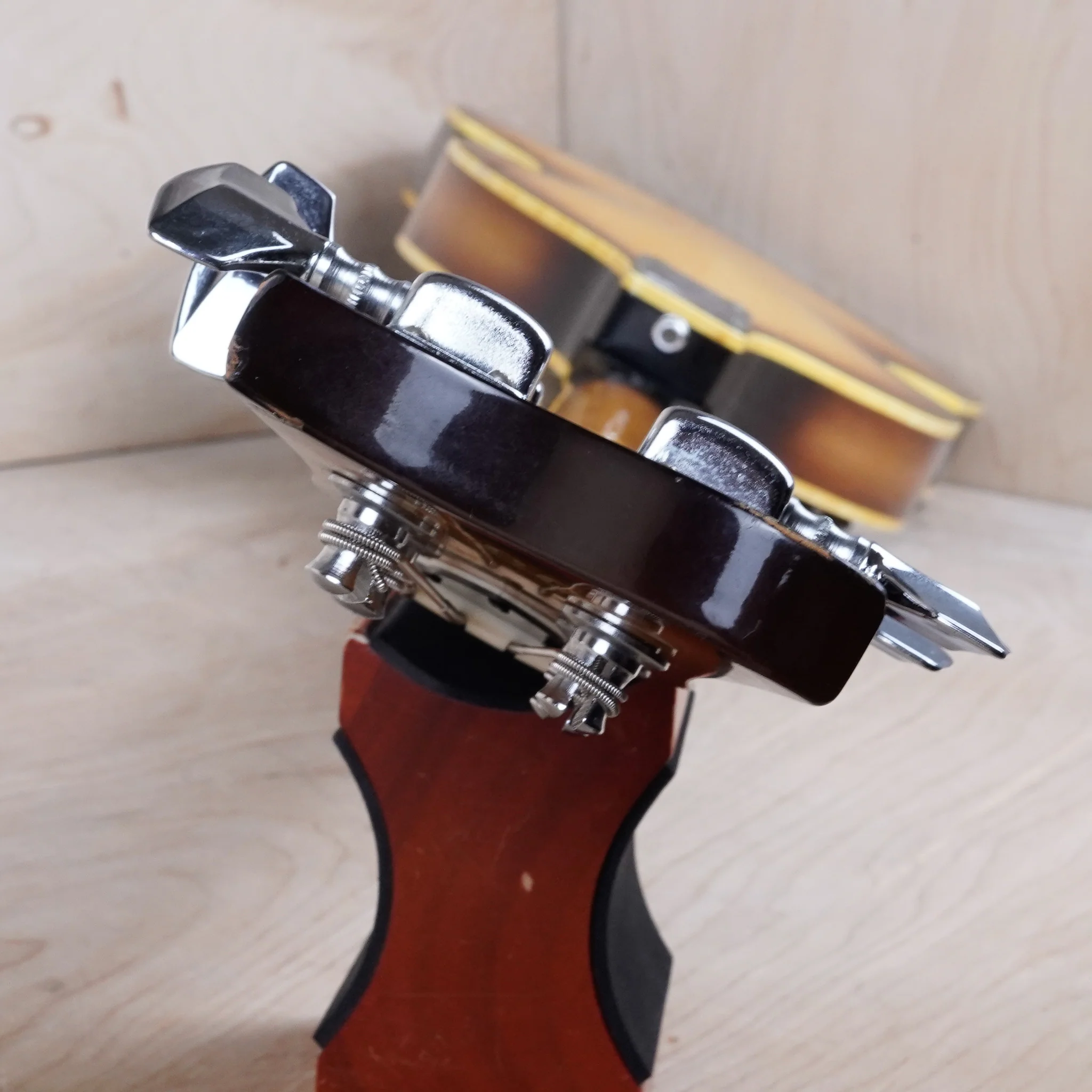 Greco VB-360 Violin Bass MIJ Vintage 1970s Sunburst Maxon Pickups w/ OHSC - Image 21