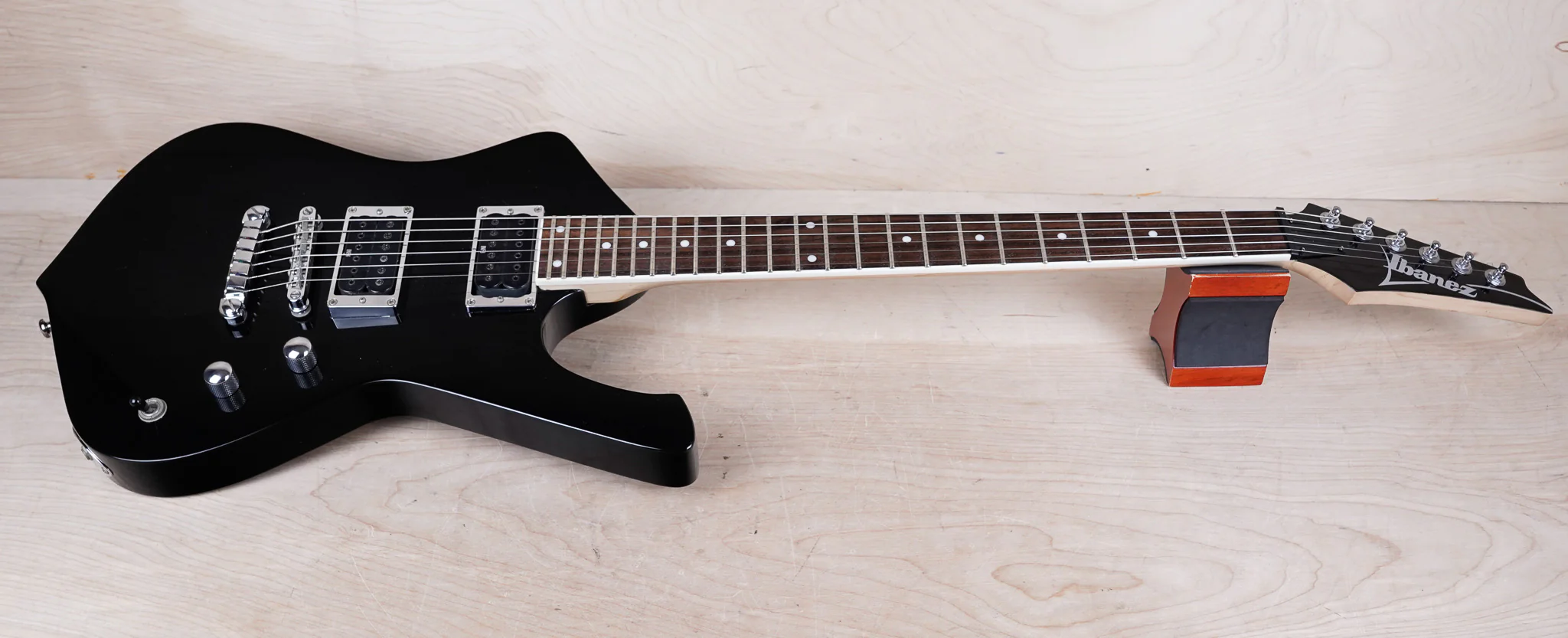 Ibanez ICX220 2005 Black Mini Iceman w/ OHSC - Image 3
