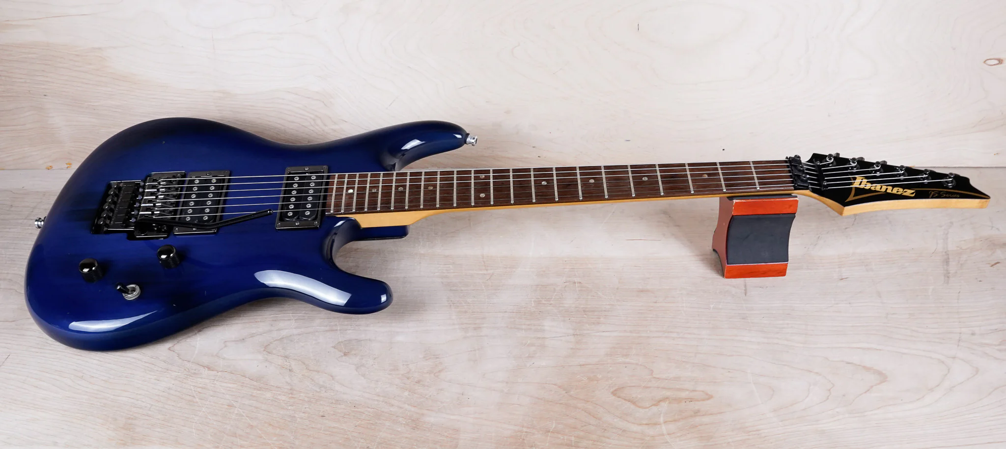 Ibanez JS1000 Joe Satriani Signature MIJ 1998 Burnt Transparent Blue Japan w/ Hard Case - Image 3