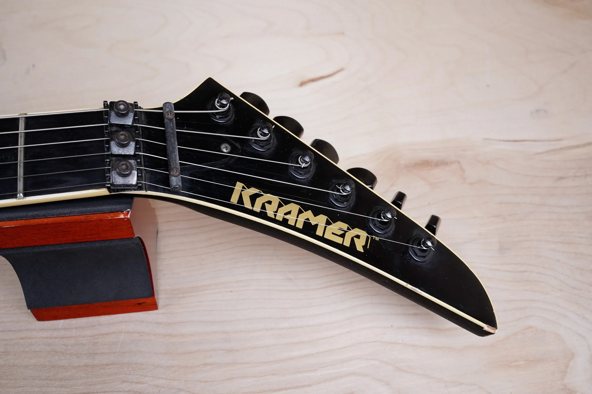 Kramer BluesBreaker 512S MIJ 1987 Black Made in Japan w/ Bag - Image 4