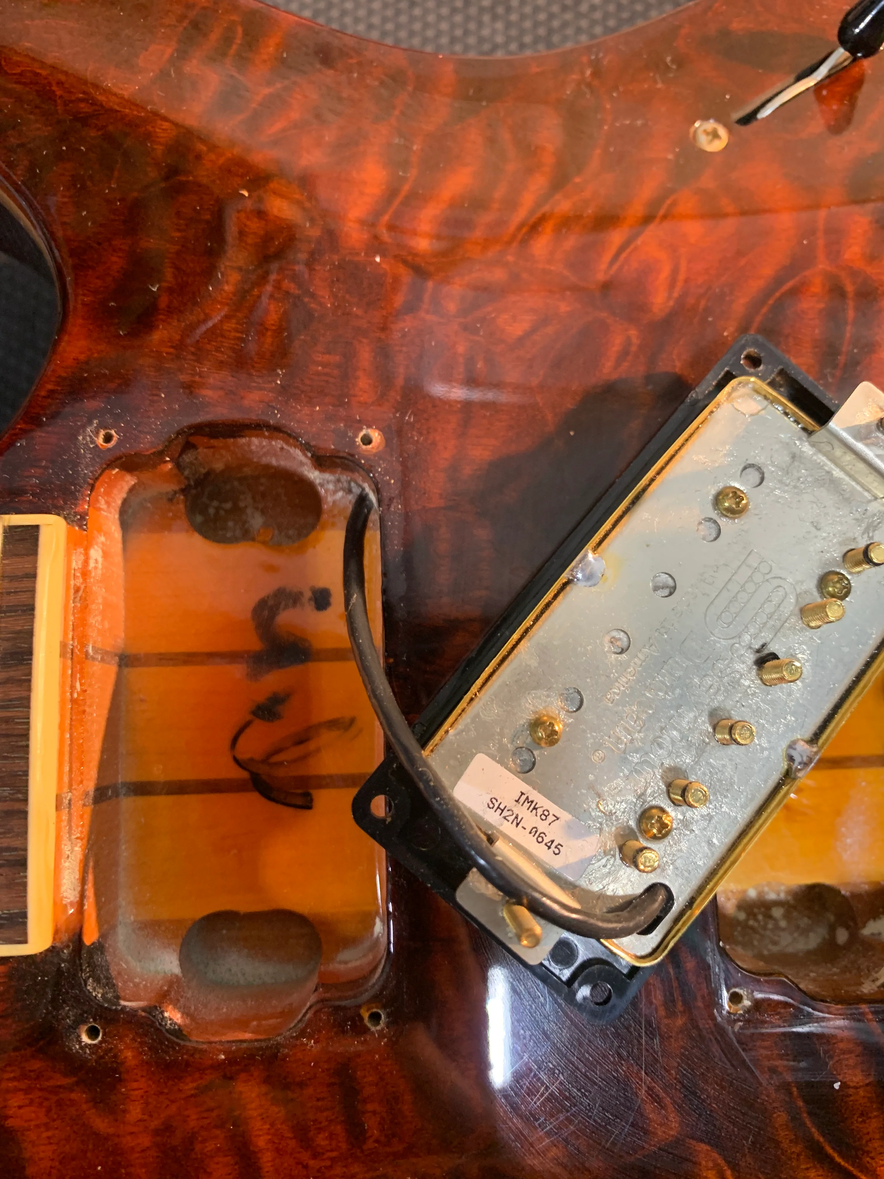 Schecter C-1 Classic 2005 Antique Amber Seymour Duncan Pickups w/ Bag - Image 20