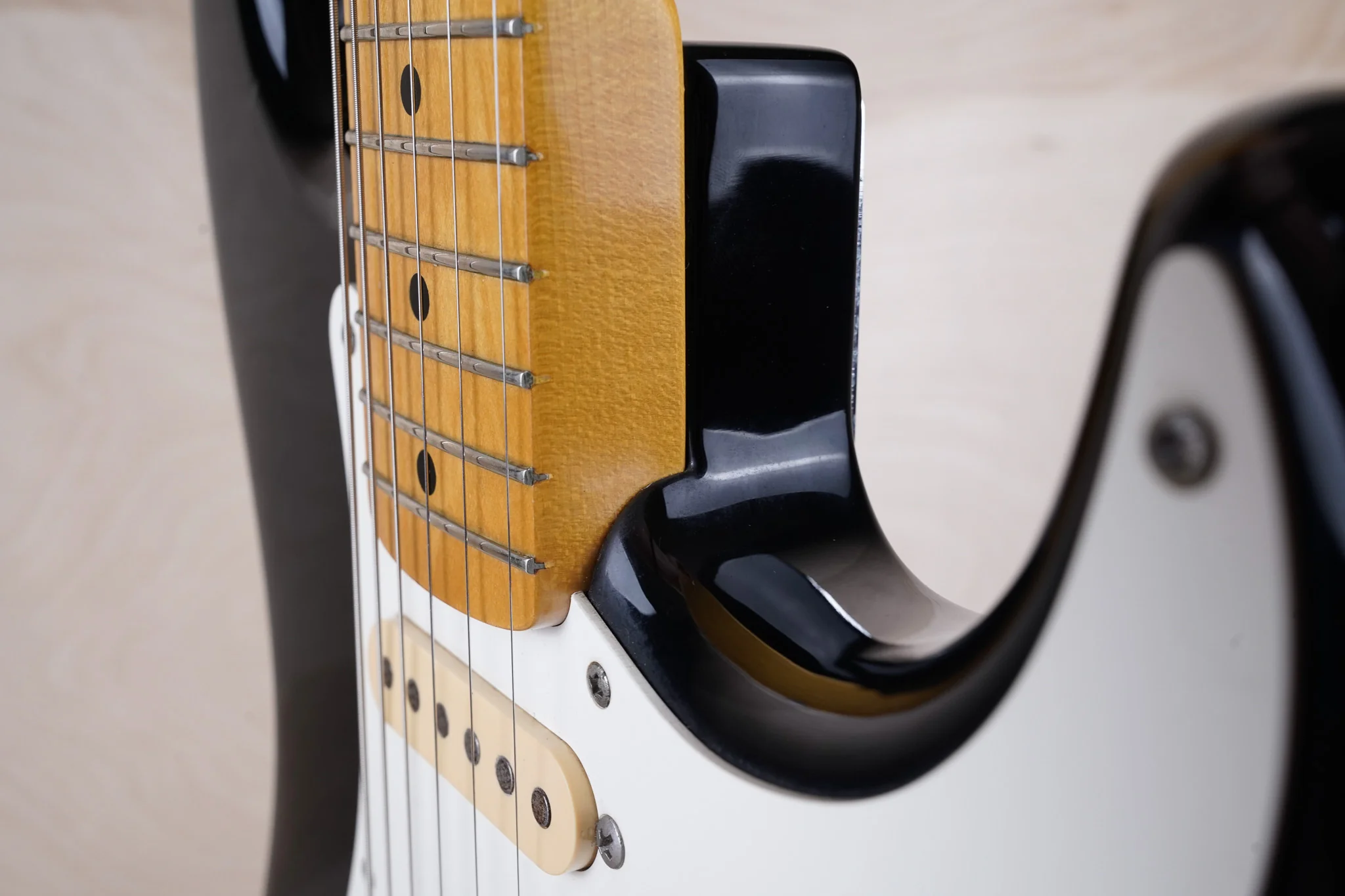 Squier SST-30 Stratocaster MIJ 1985 Black Vintage Fender Japan w/ Bag - Image 20