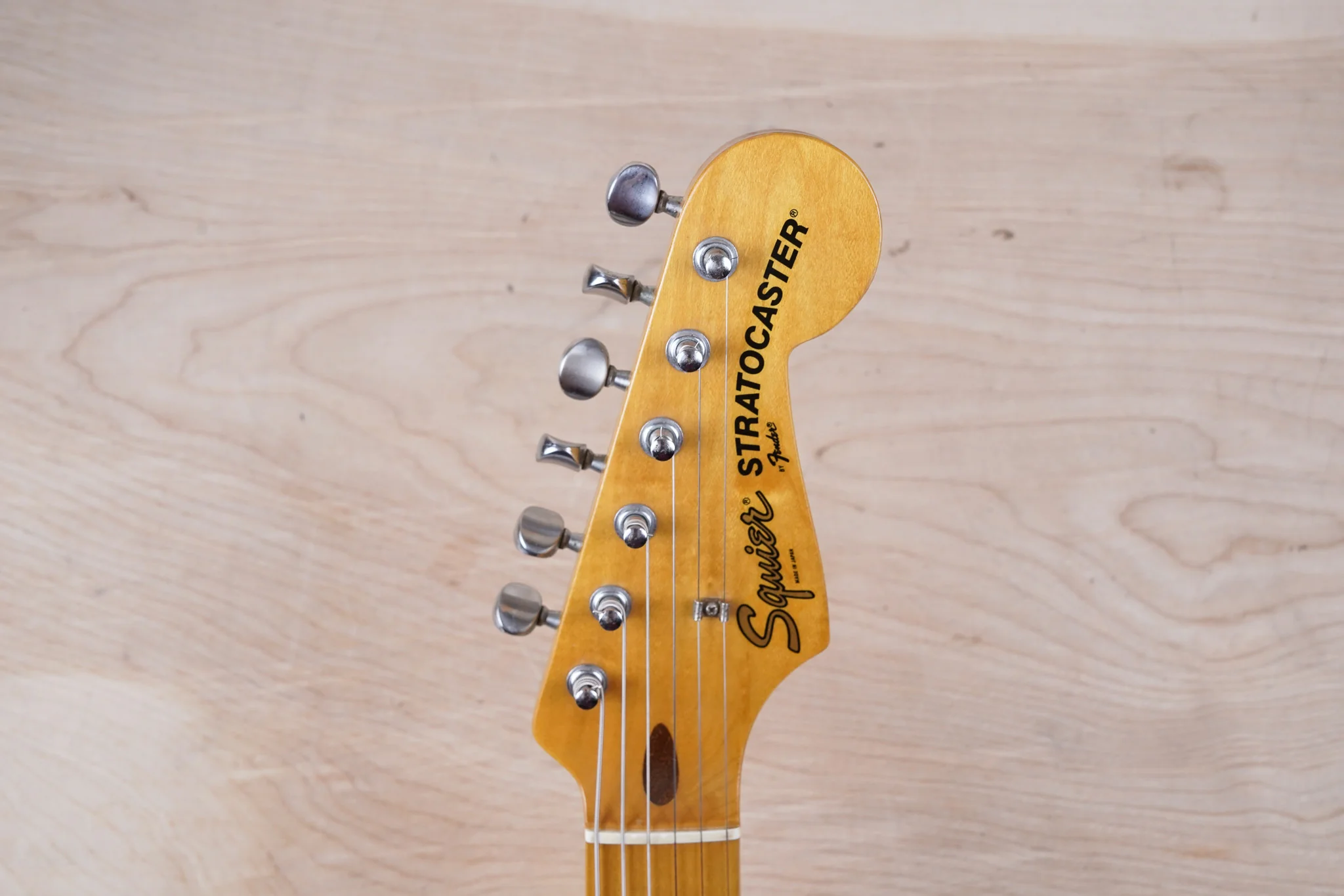Squier SST-30 Stratocaster MIJ 1985 Black Vintage Fender Japan w/ Bag - Image 4