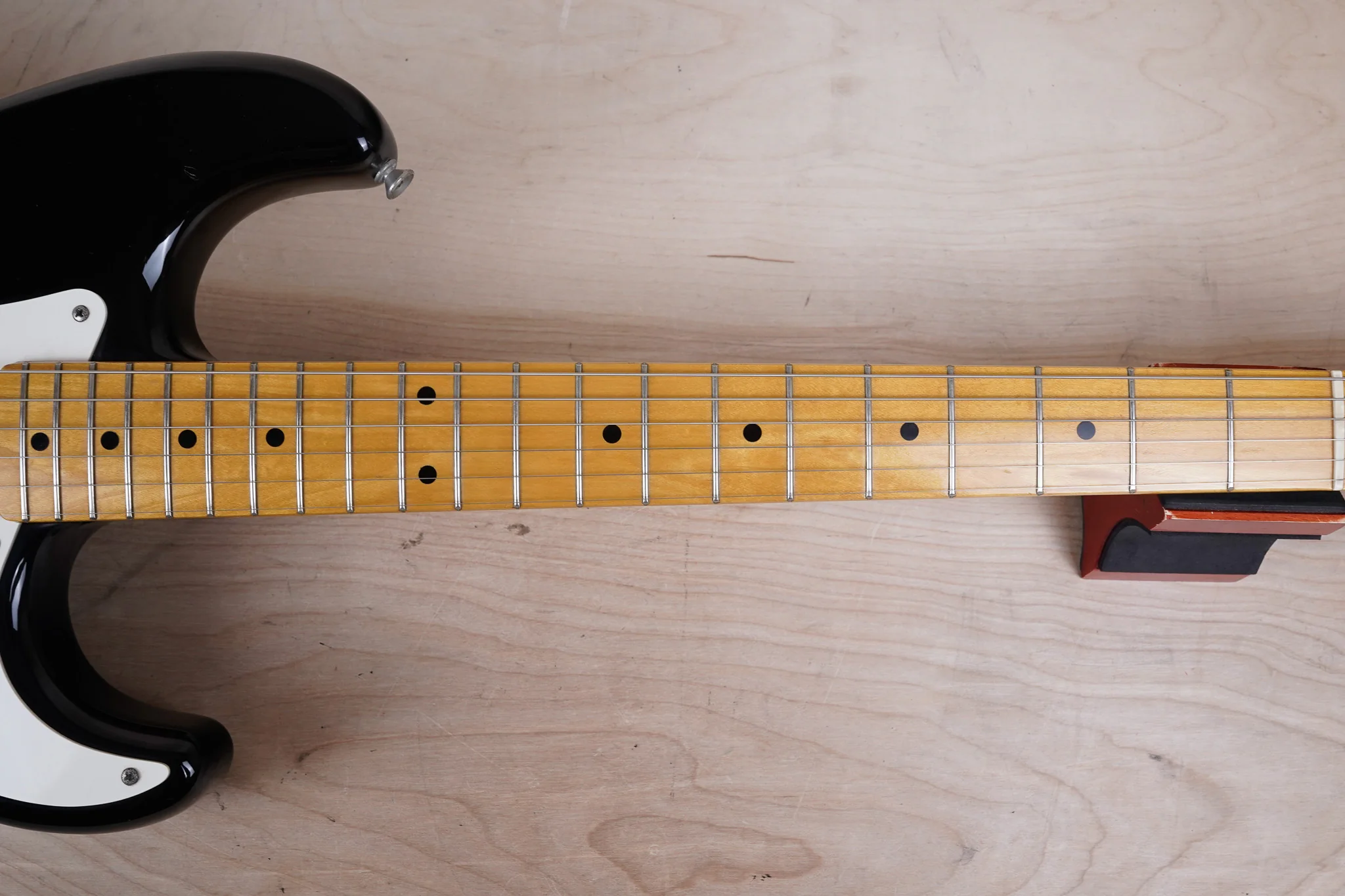 Squier SST-30 Stratocaster MIJ 1985 Black Vintage Fender Japan w/ Bag - Image 6